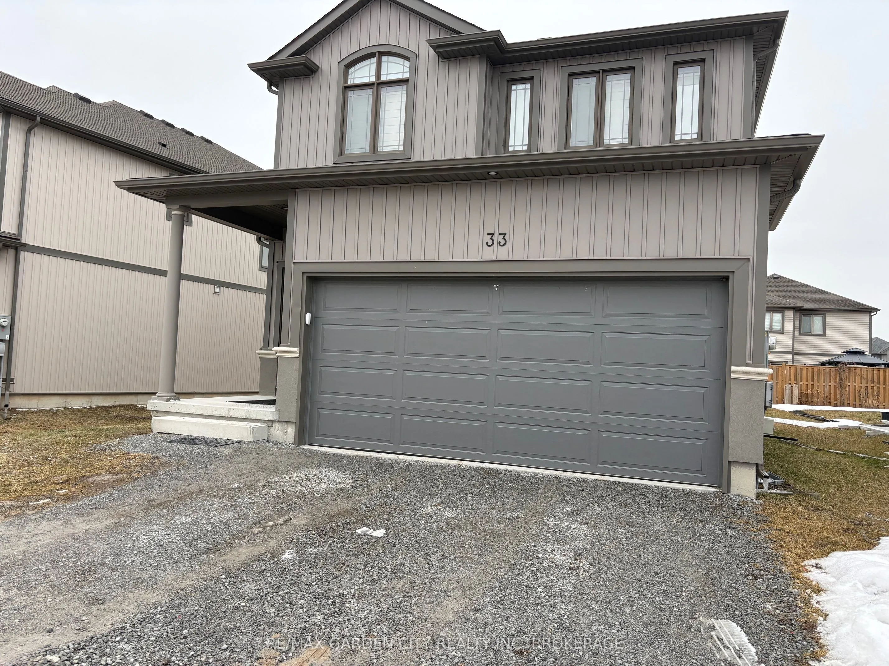 33 Bounty Avenue