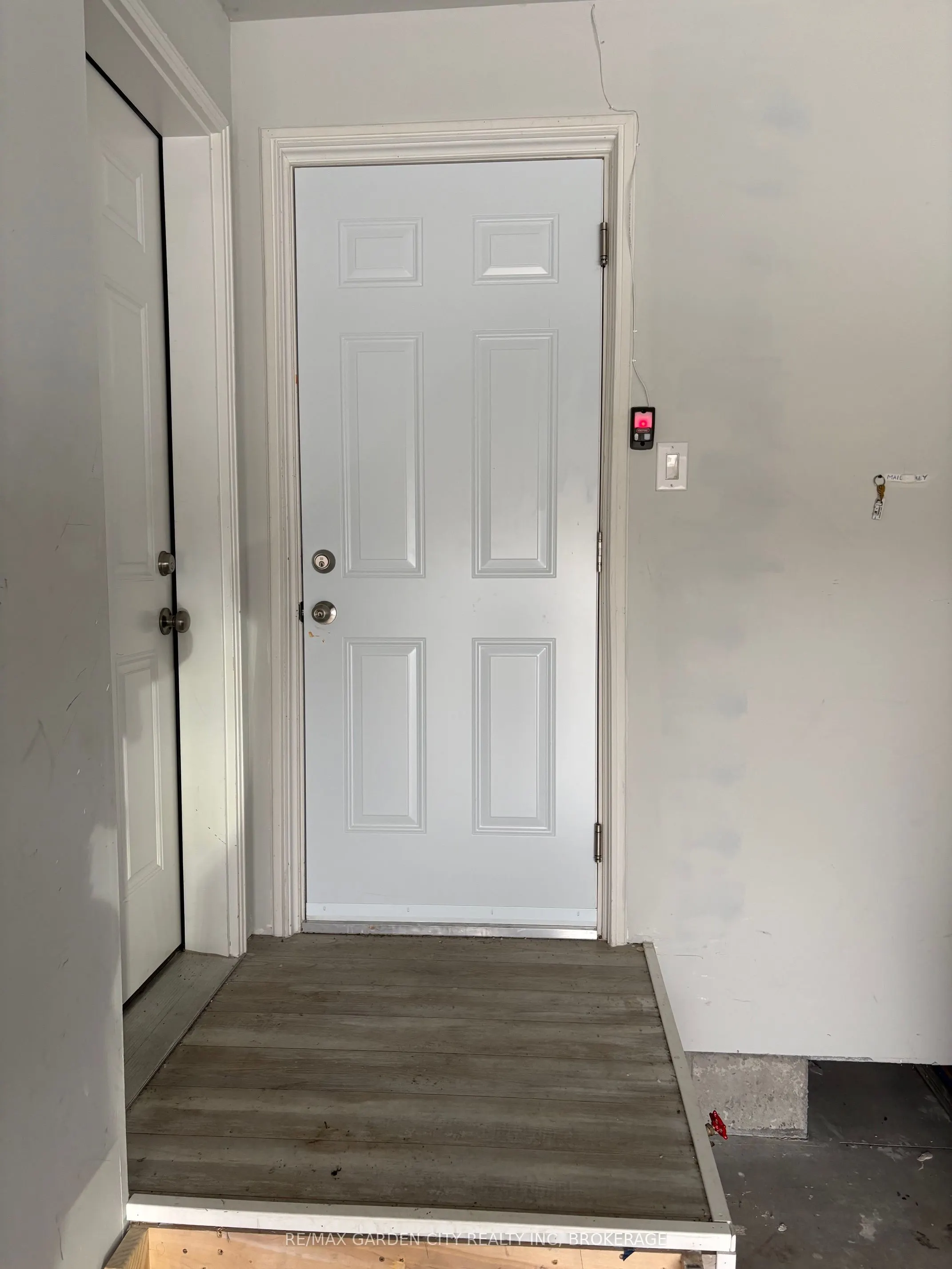 33 Bounty Avenue