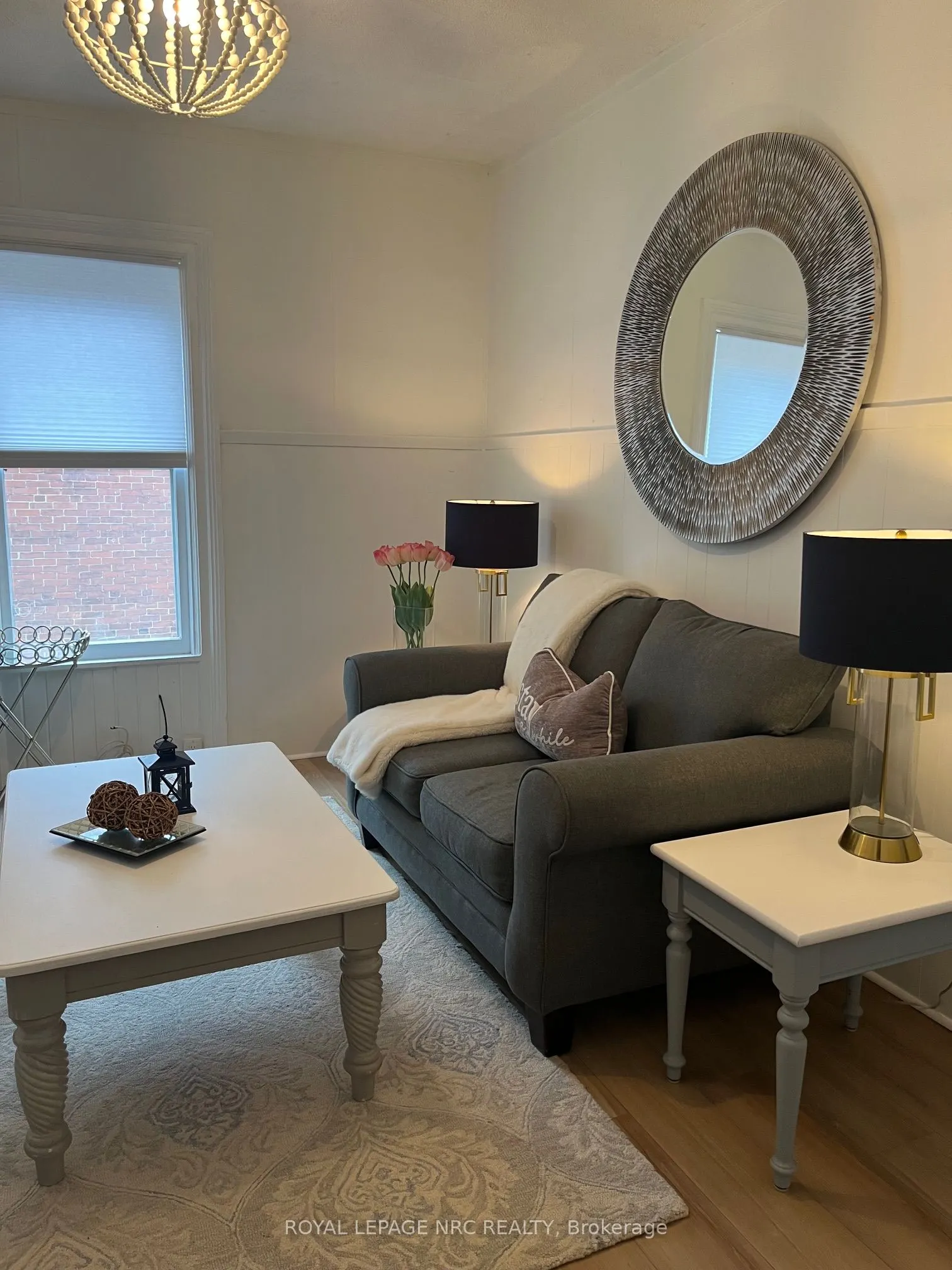 4-6 ONTARIO Street #2