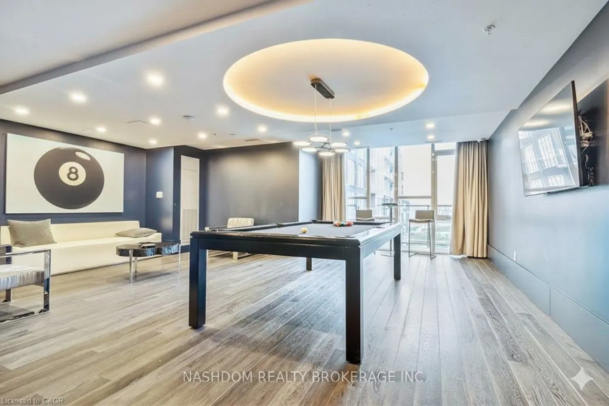 16 Concord Place #516