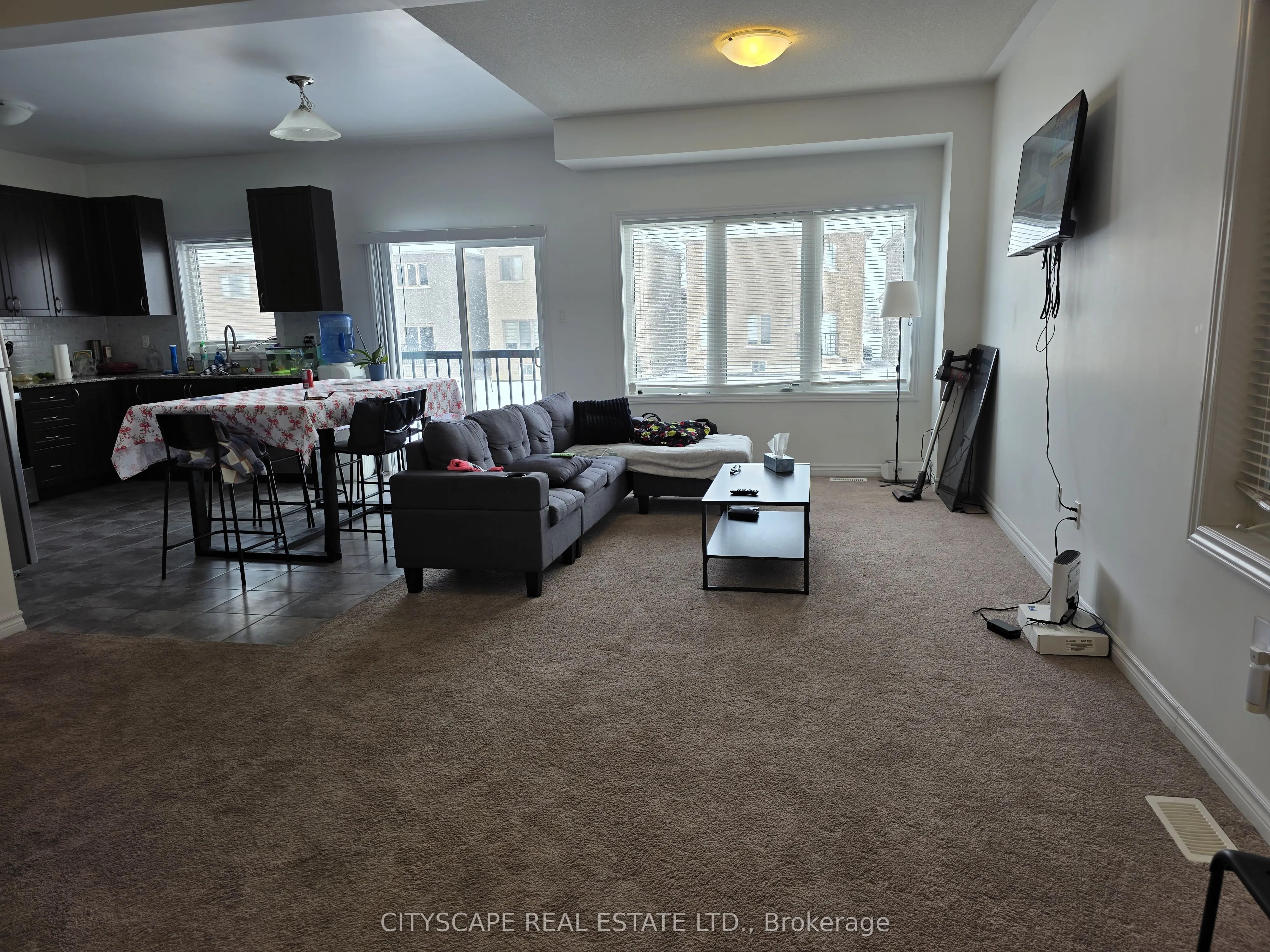 351 Ridley Crescent