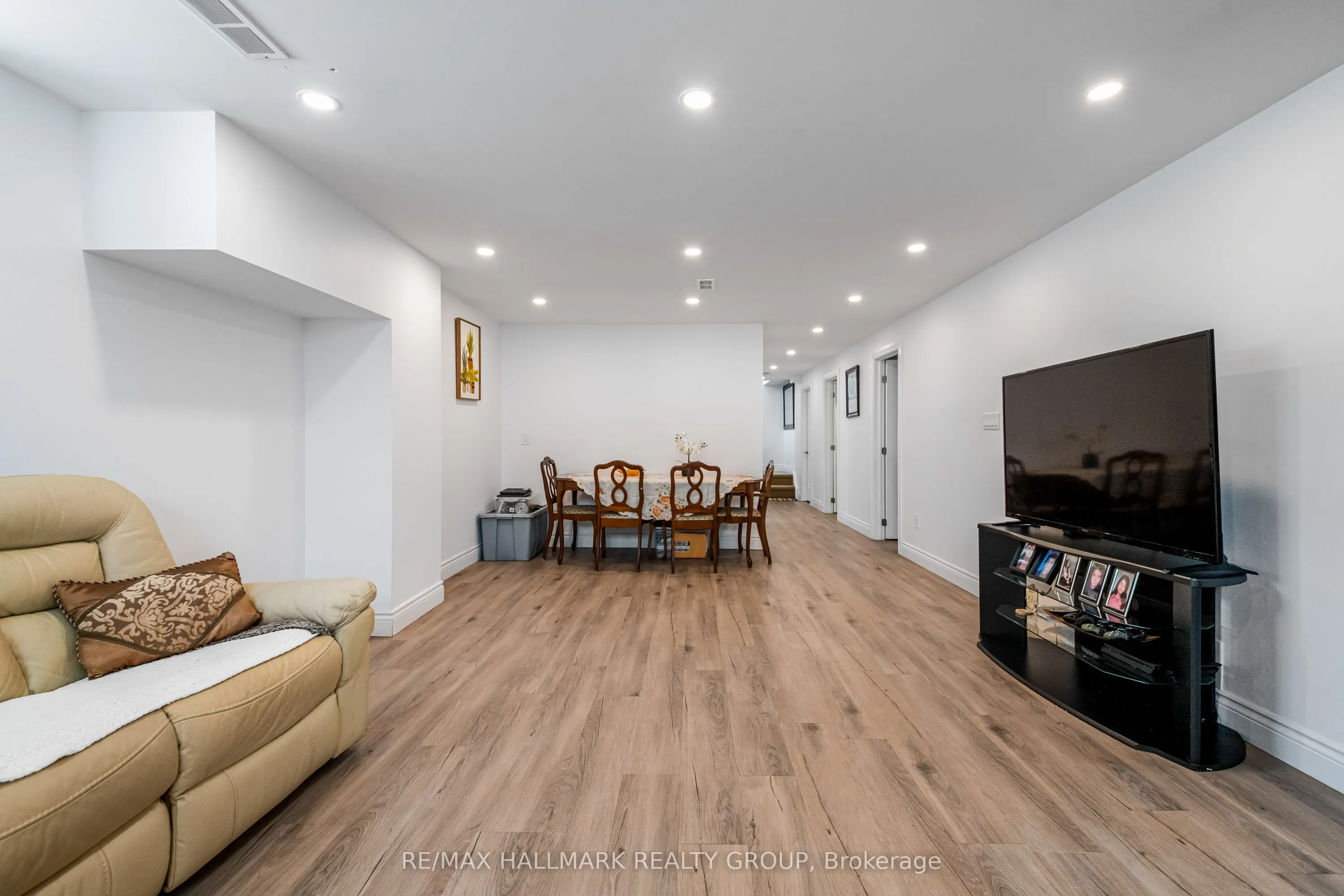 1190 Maple Avenue