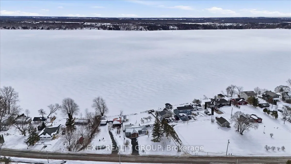 1083 Lakeside Drive