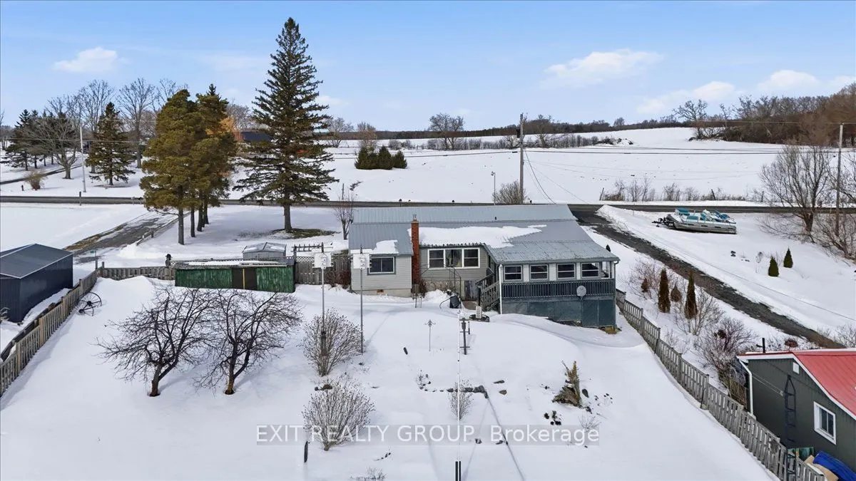 1083 Lakeside Drive