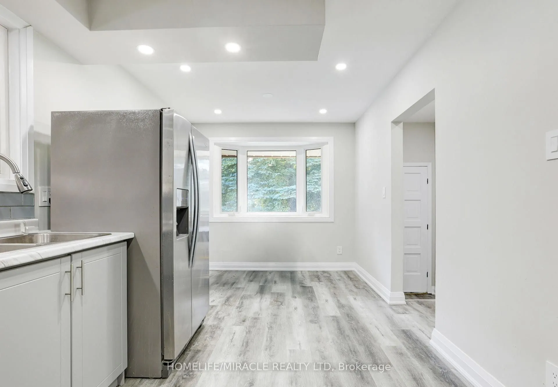 7 Cardill Crescent