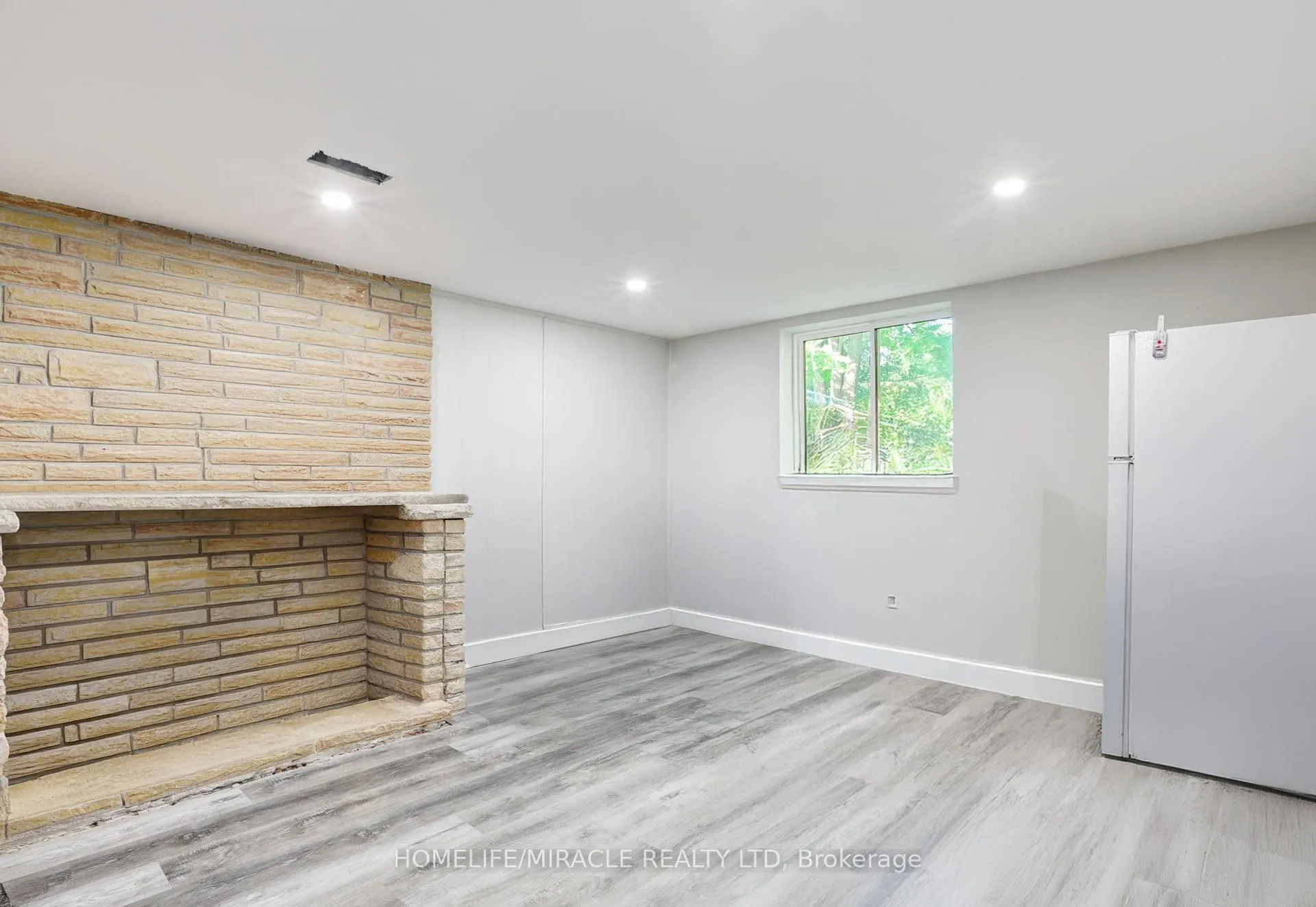 7 Cardill Crescent