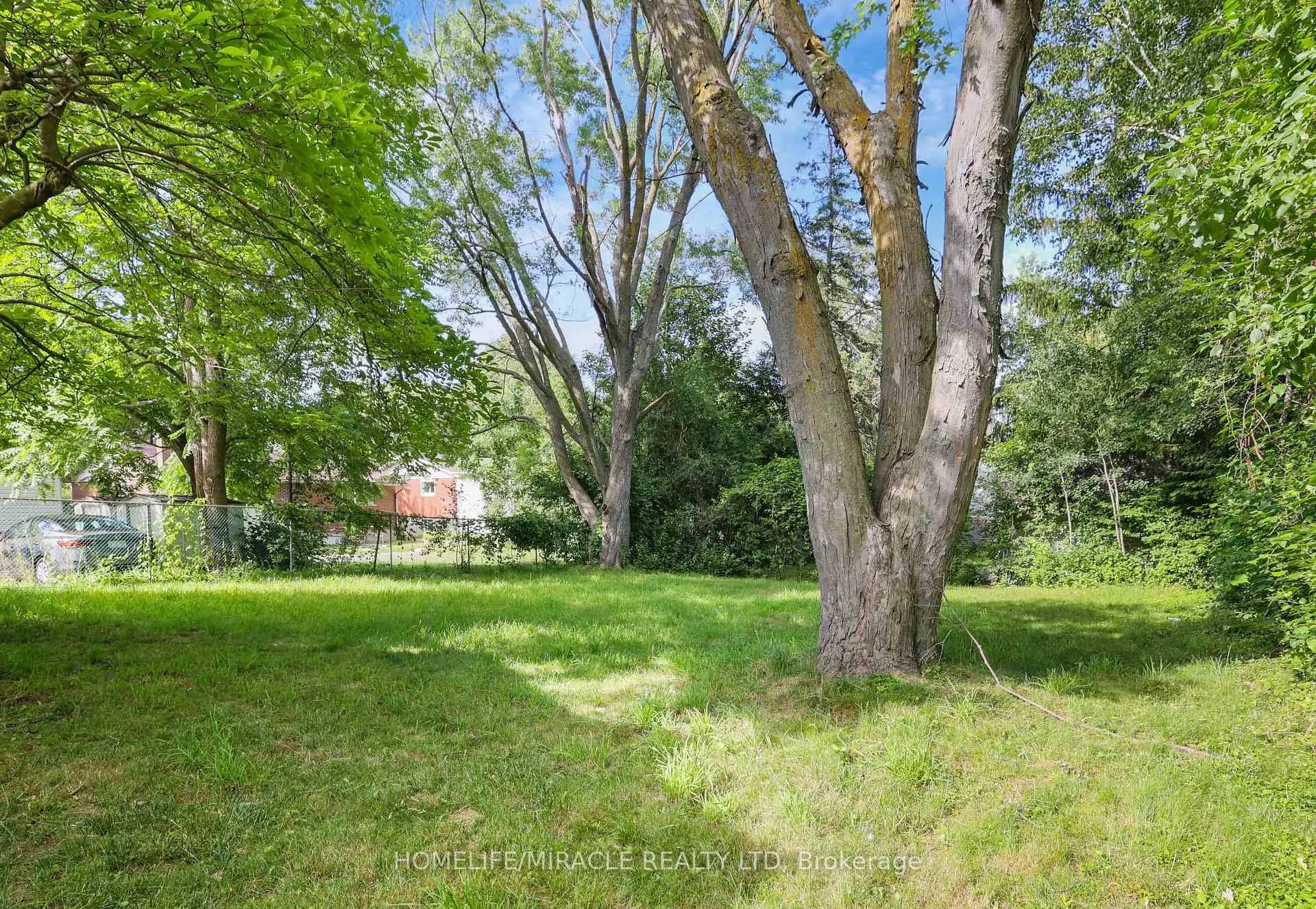 7 Cardill Crescent