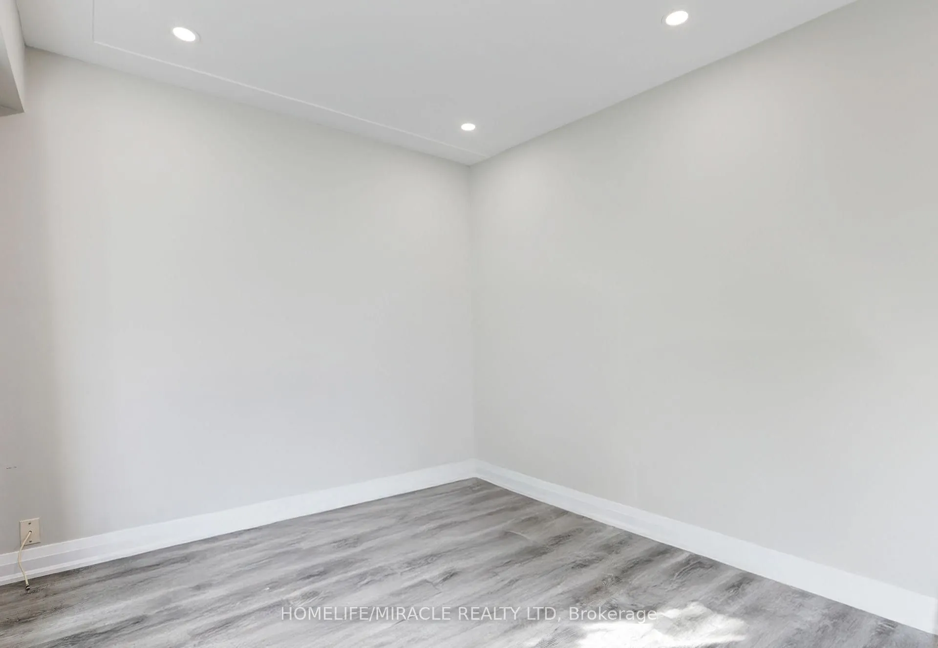 7 Cardill Crescent