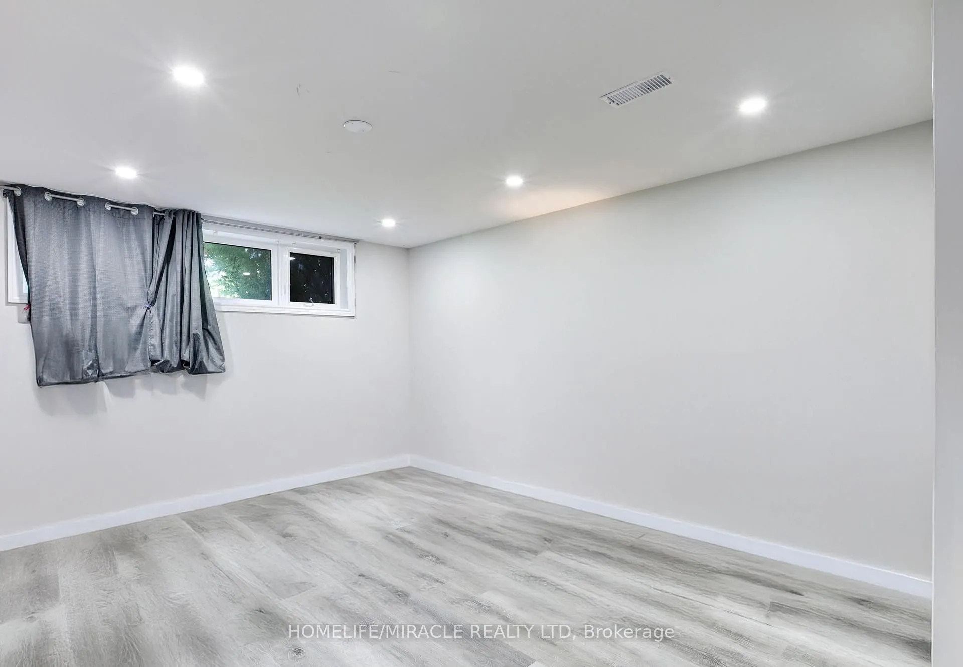 7 Cardill Crescent
