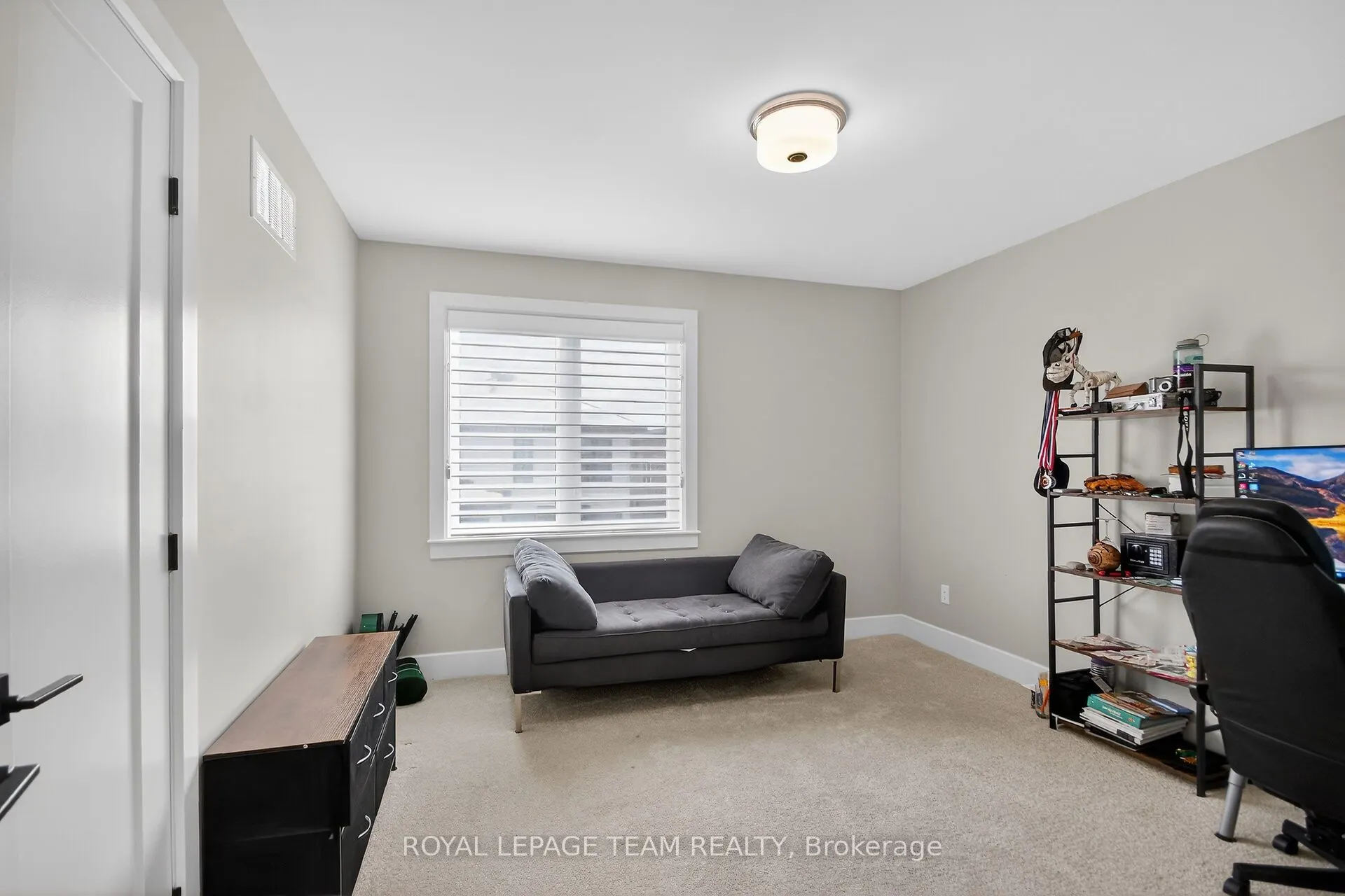 988 Beckton Heights