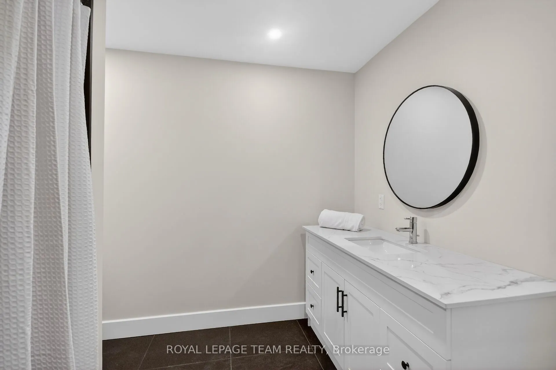 988 Beckton Heights