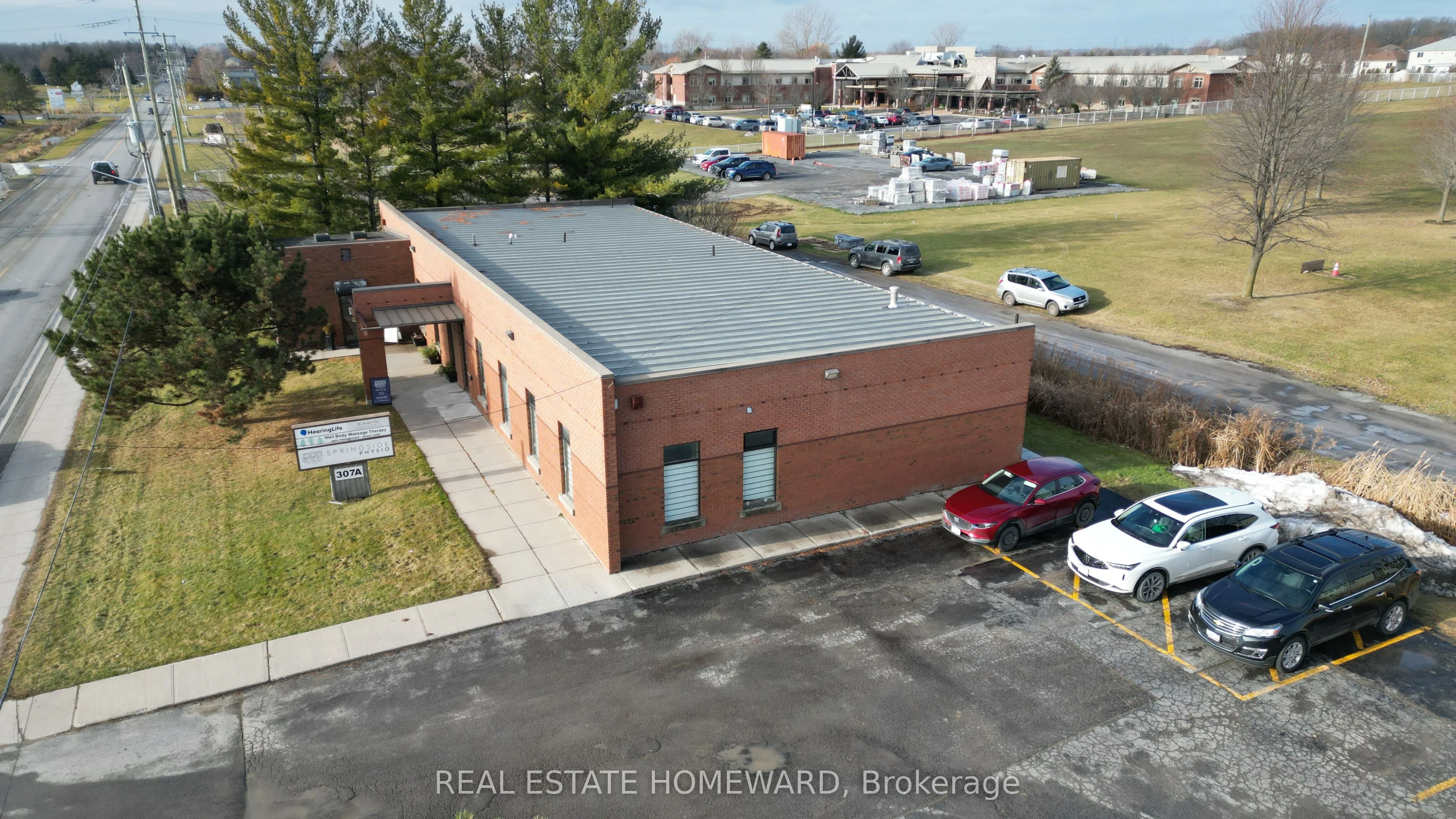 307-307A Bridge Street W