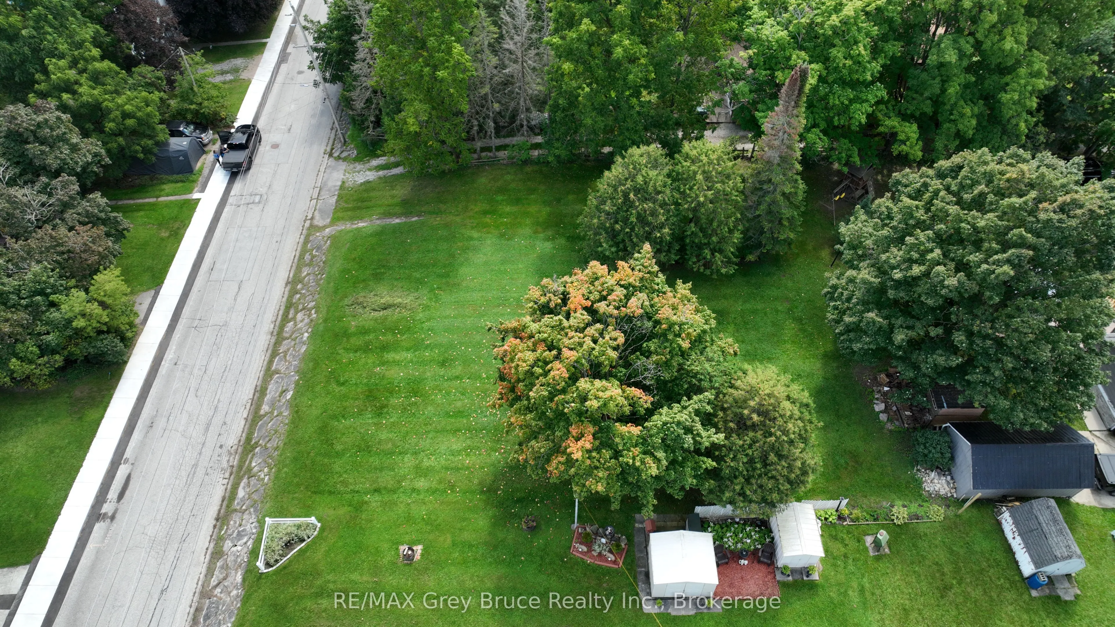 PT LOT 2 2ND Avenue