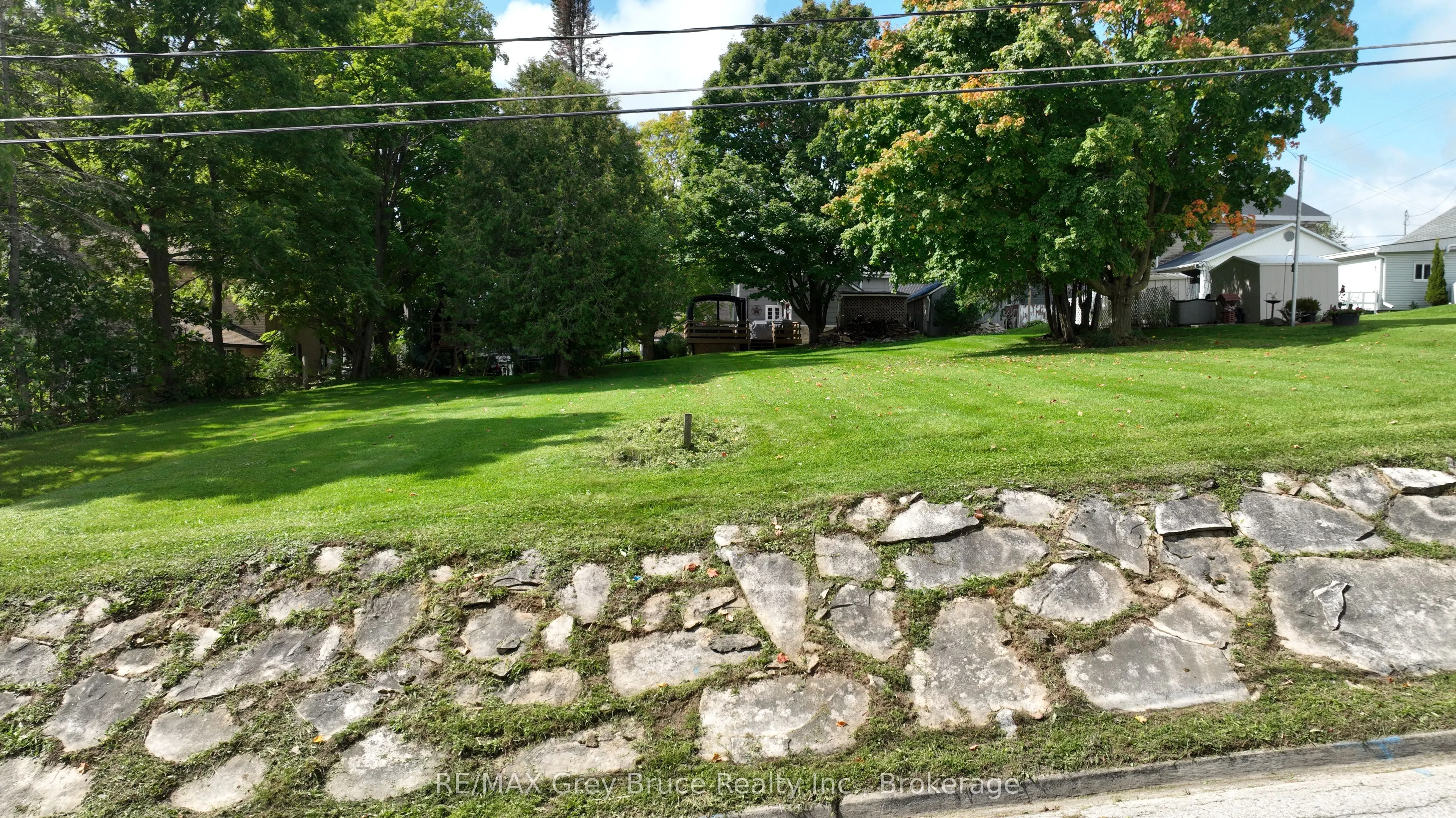 PT LOT 2 2ND Avenue