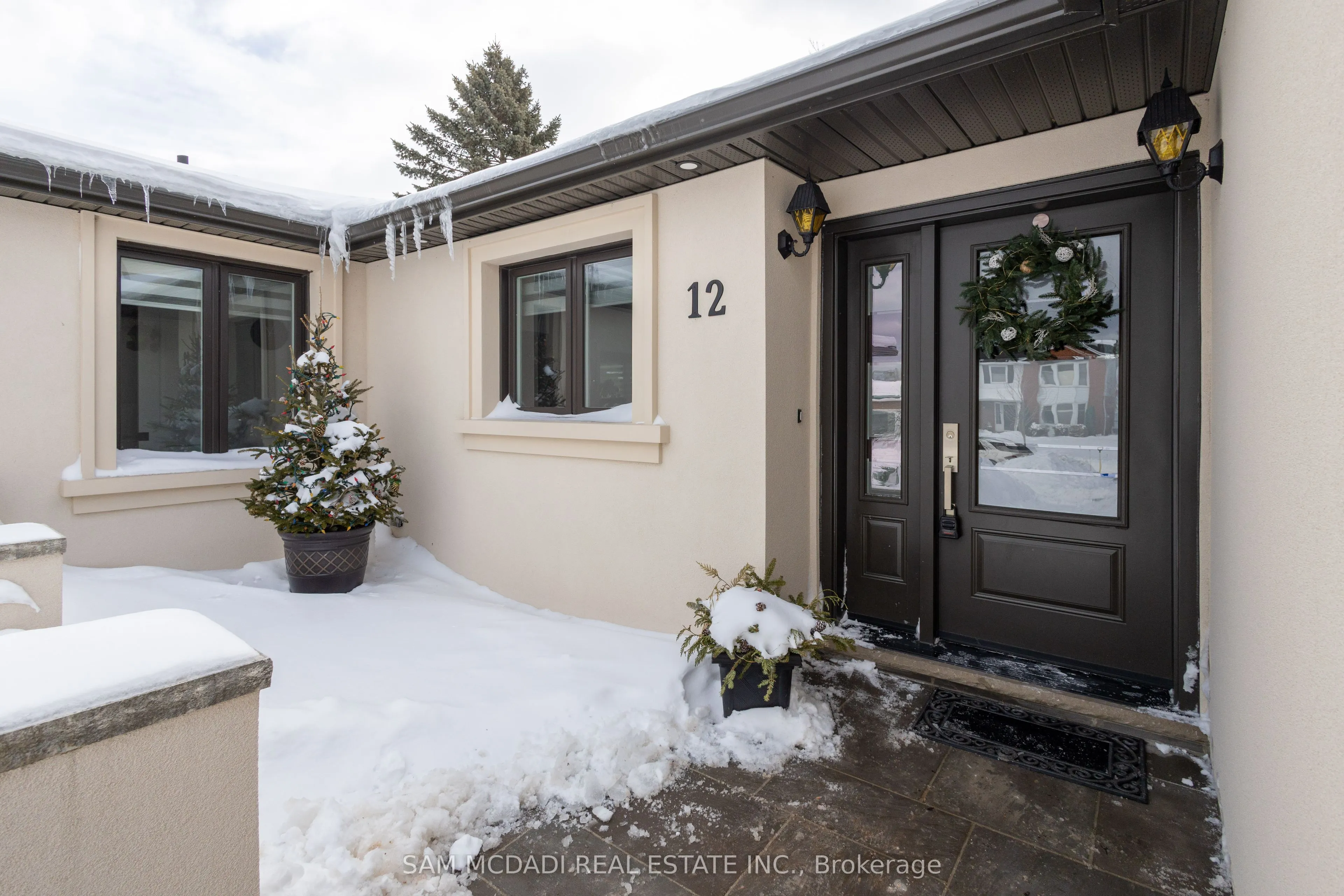 12 Cheval Drive