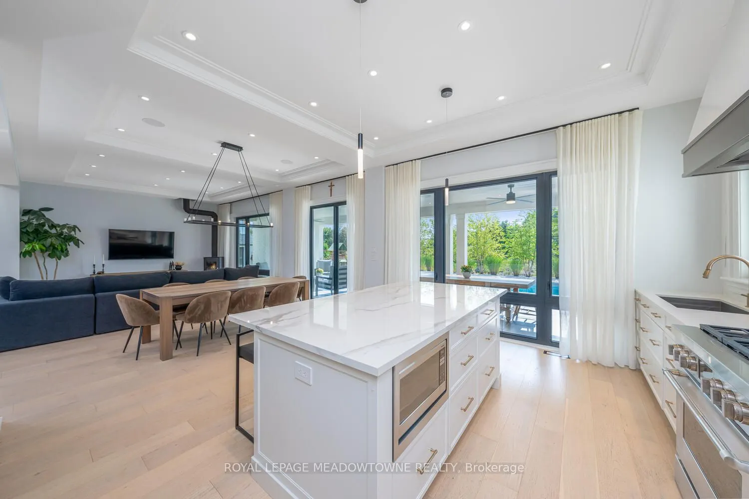 9275 Wellington Rd 50