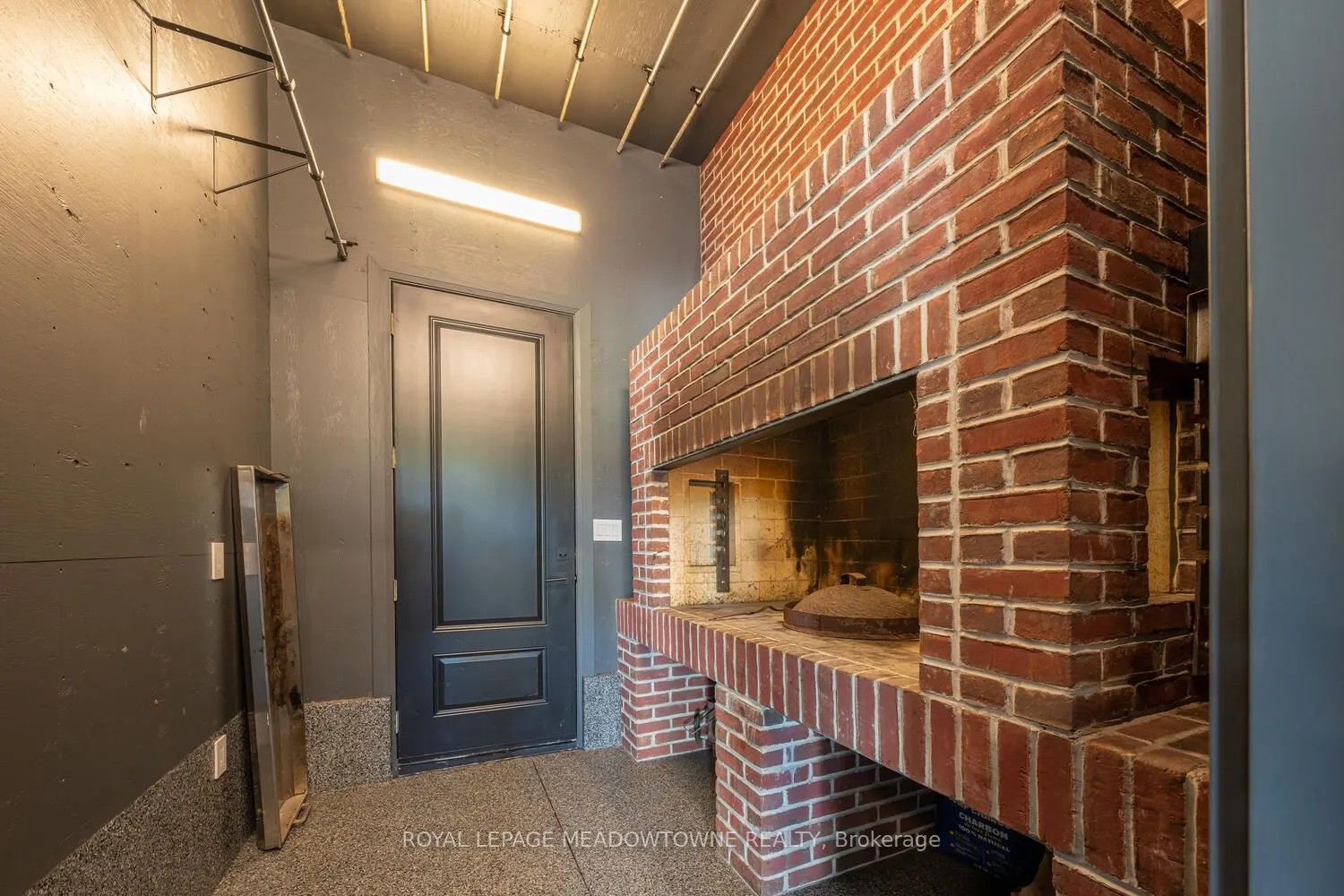 9275 Wellington Rd 50