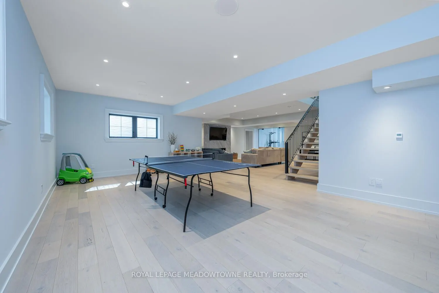 9275 Wellington Rd 50