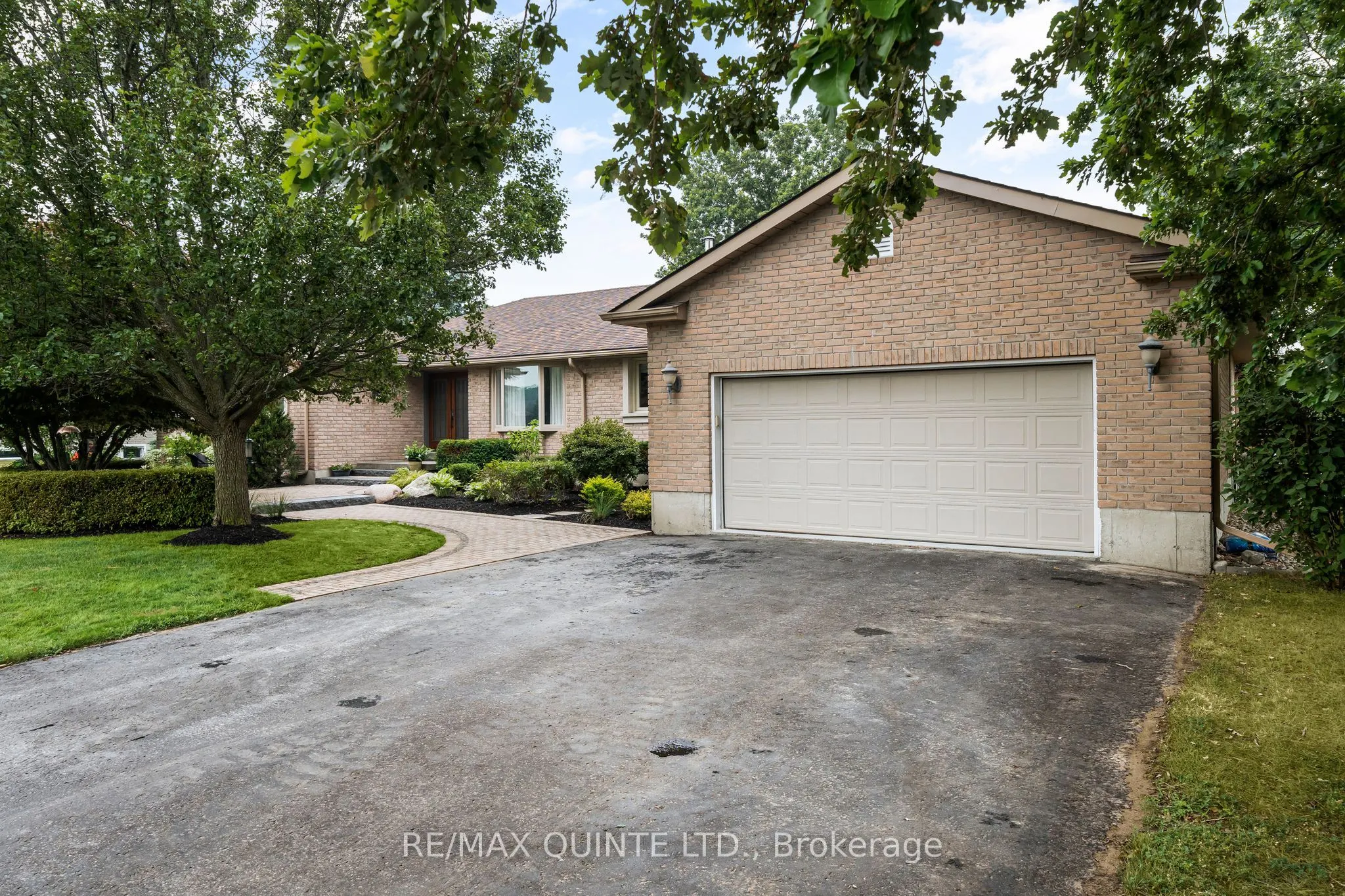 100 Bay Breeze Street