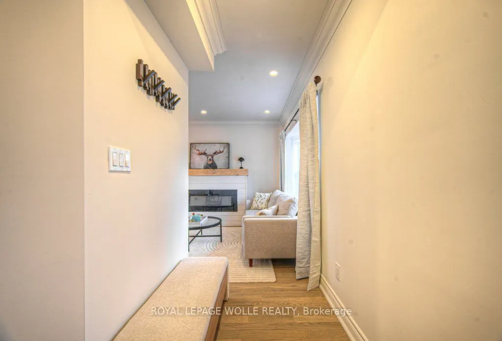 30 Dunbar Road S