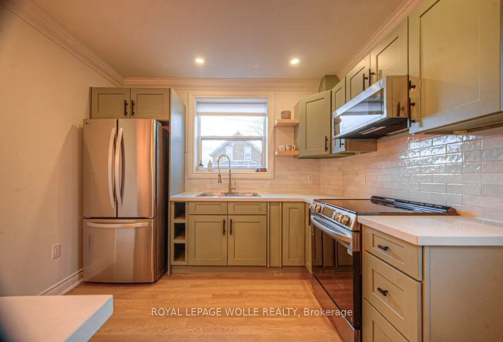 30 Dunbar Road S