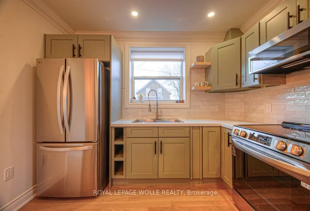 30 Dunbar Road S