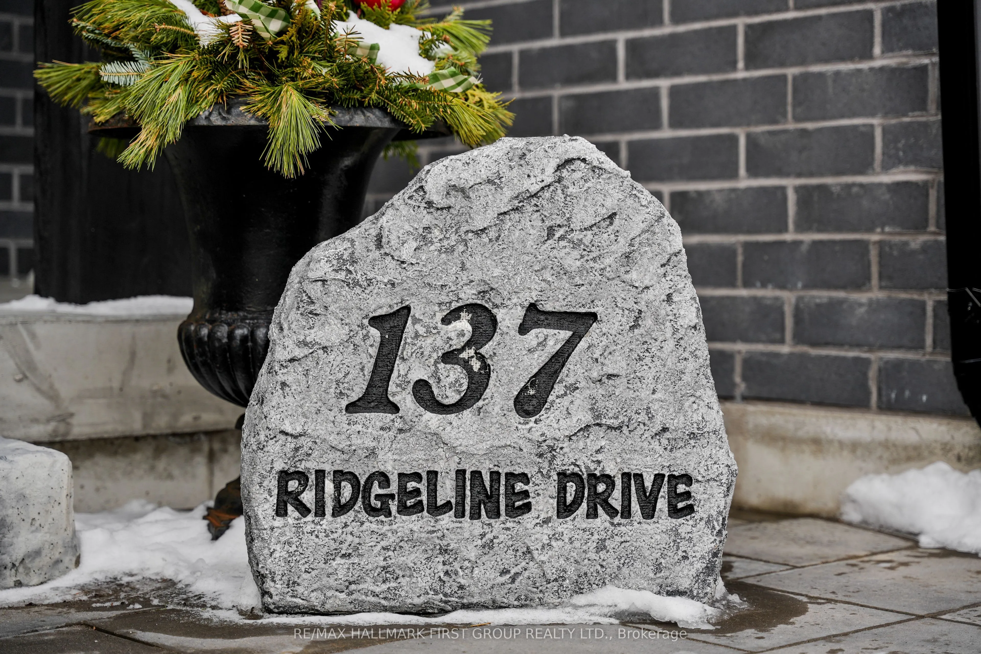 137 Ridgeline Drive