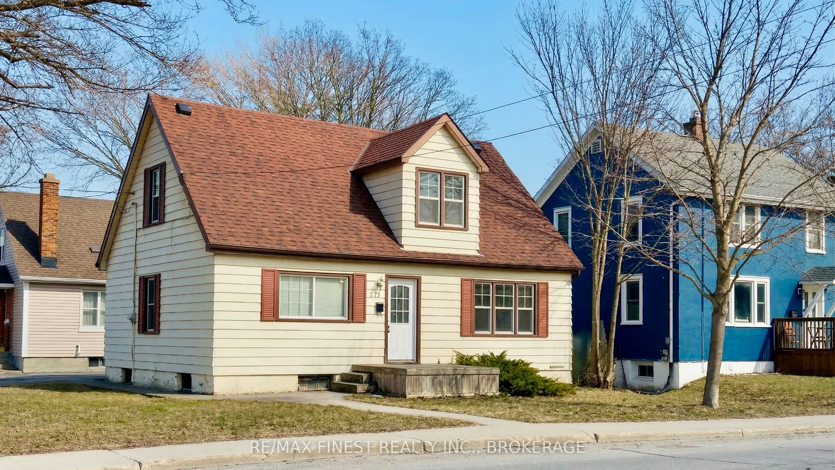 273 College Street