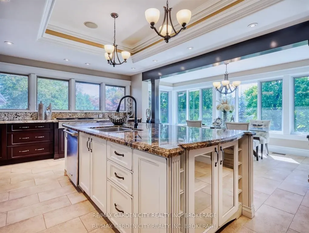 28 MARSDALE Drive