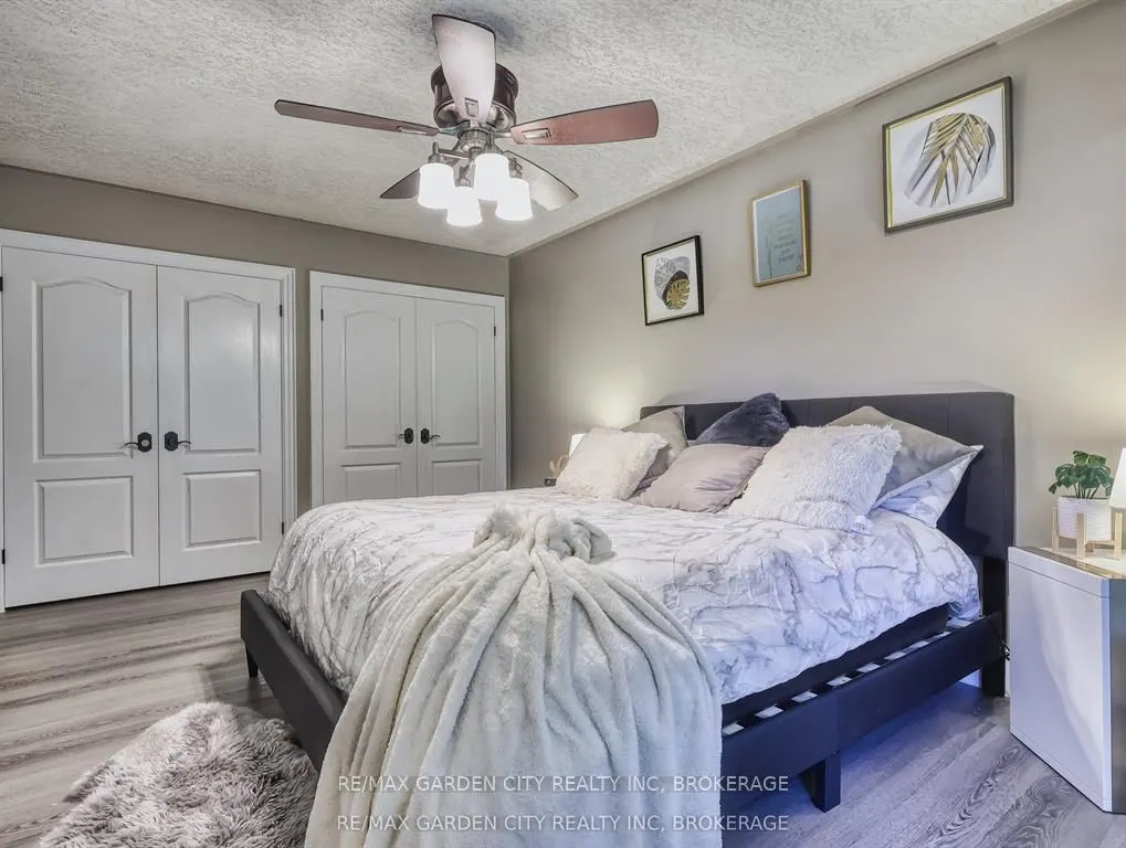 28 MARSDALE Drive