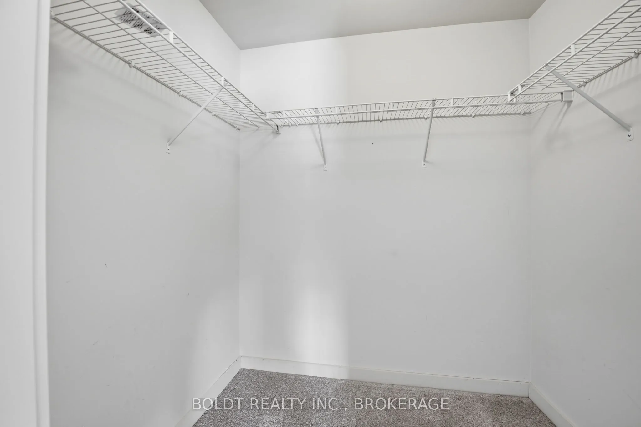 49 ONTARIO Street #8