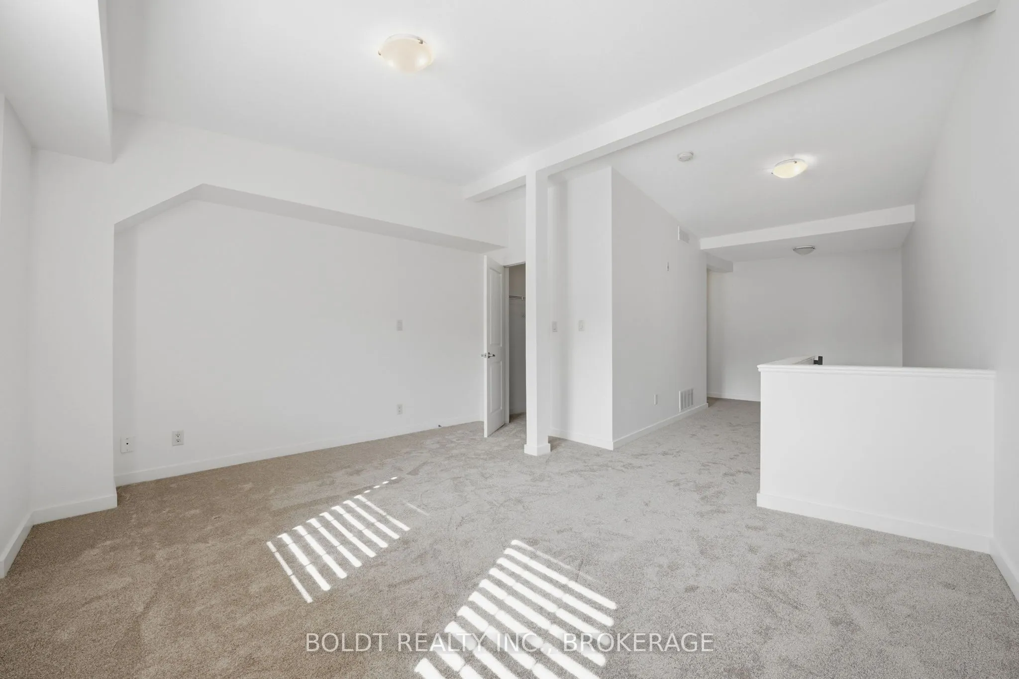49 ONTARIO Street #8