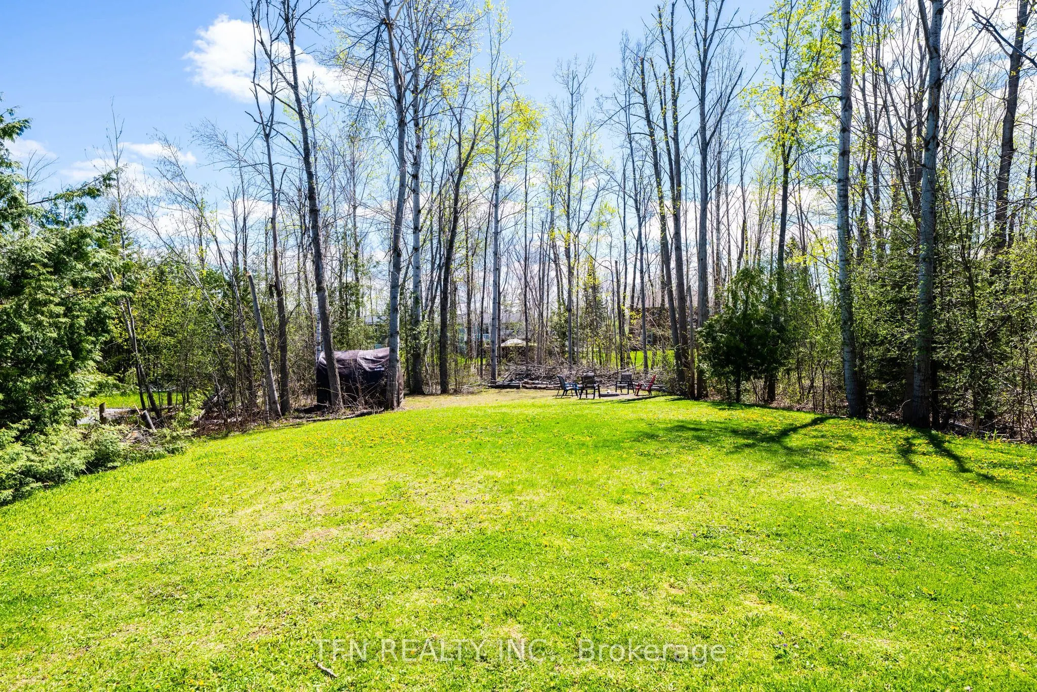 4 Pinewood Boulevard