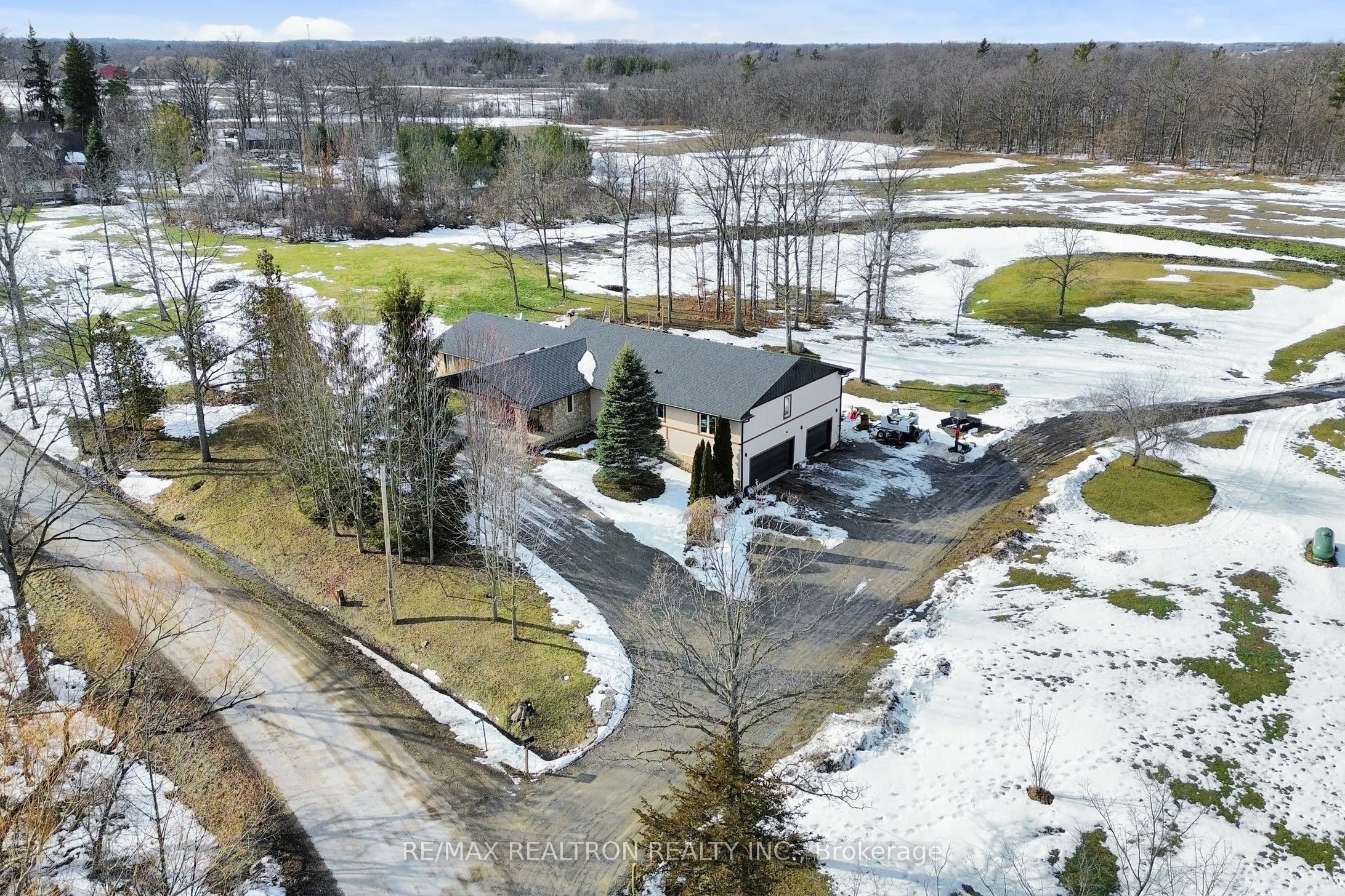 709 Roland Road