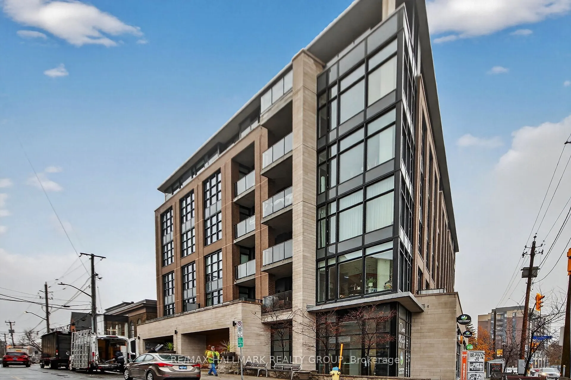 10 Rosemount Avenue #503