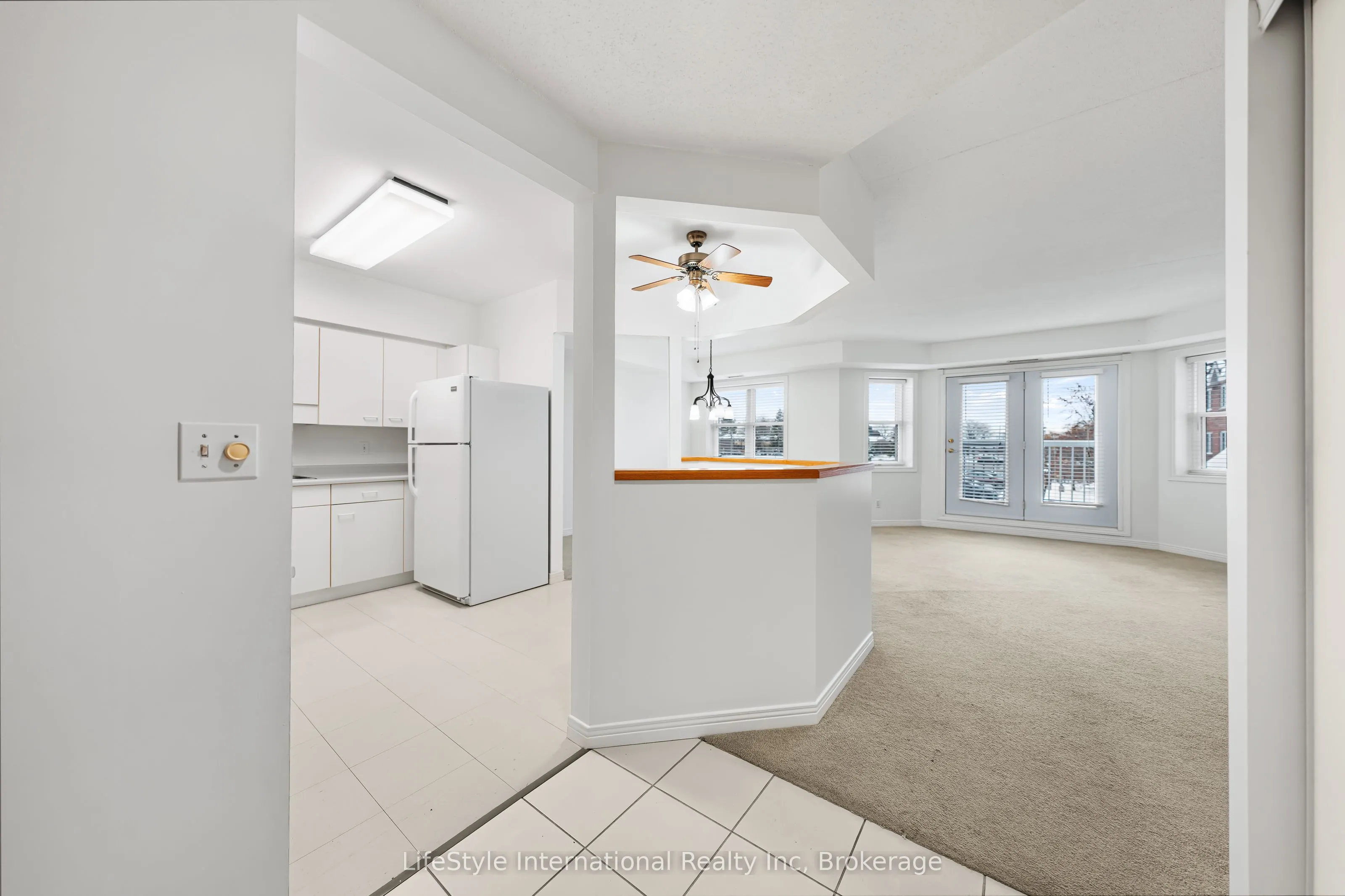 208 Silvercreek Parkway N #205