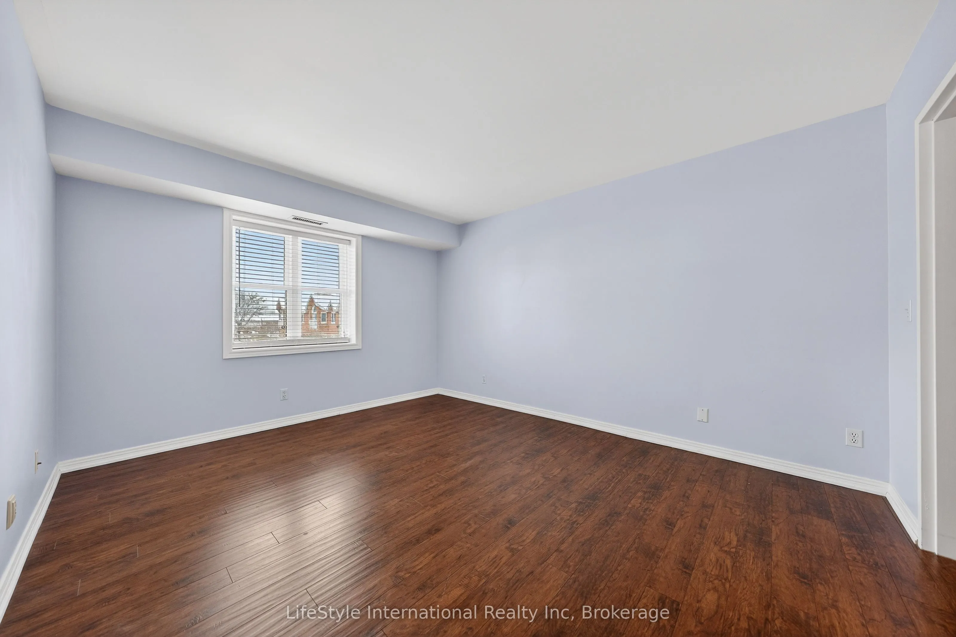 208 Silvercreek Parkway N #306