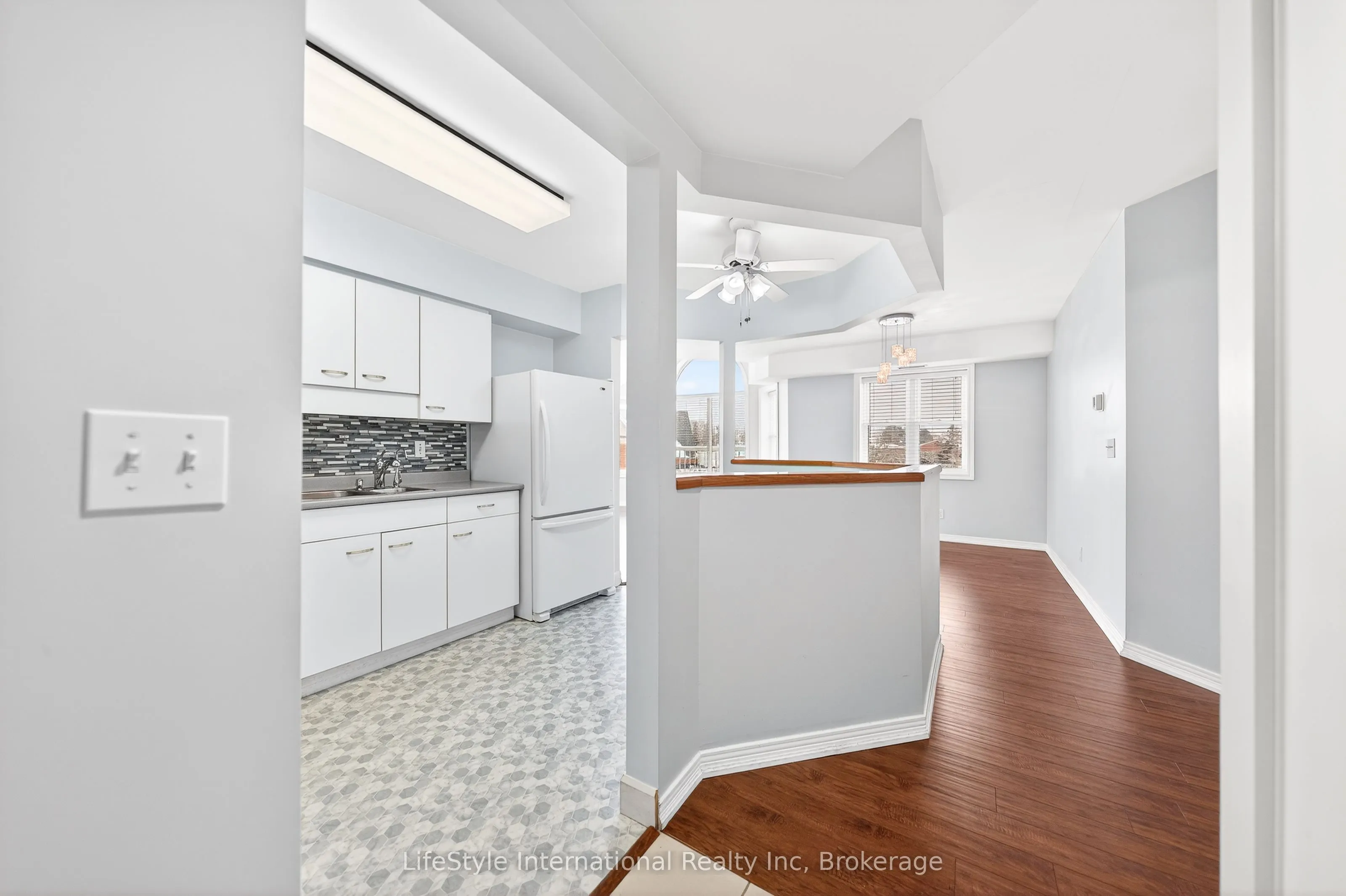 208 Silvercreek Parkway N #306