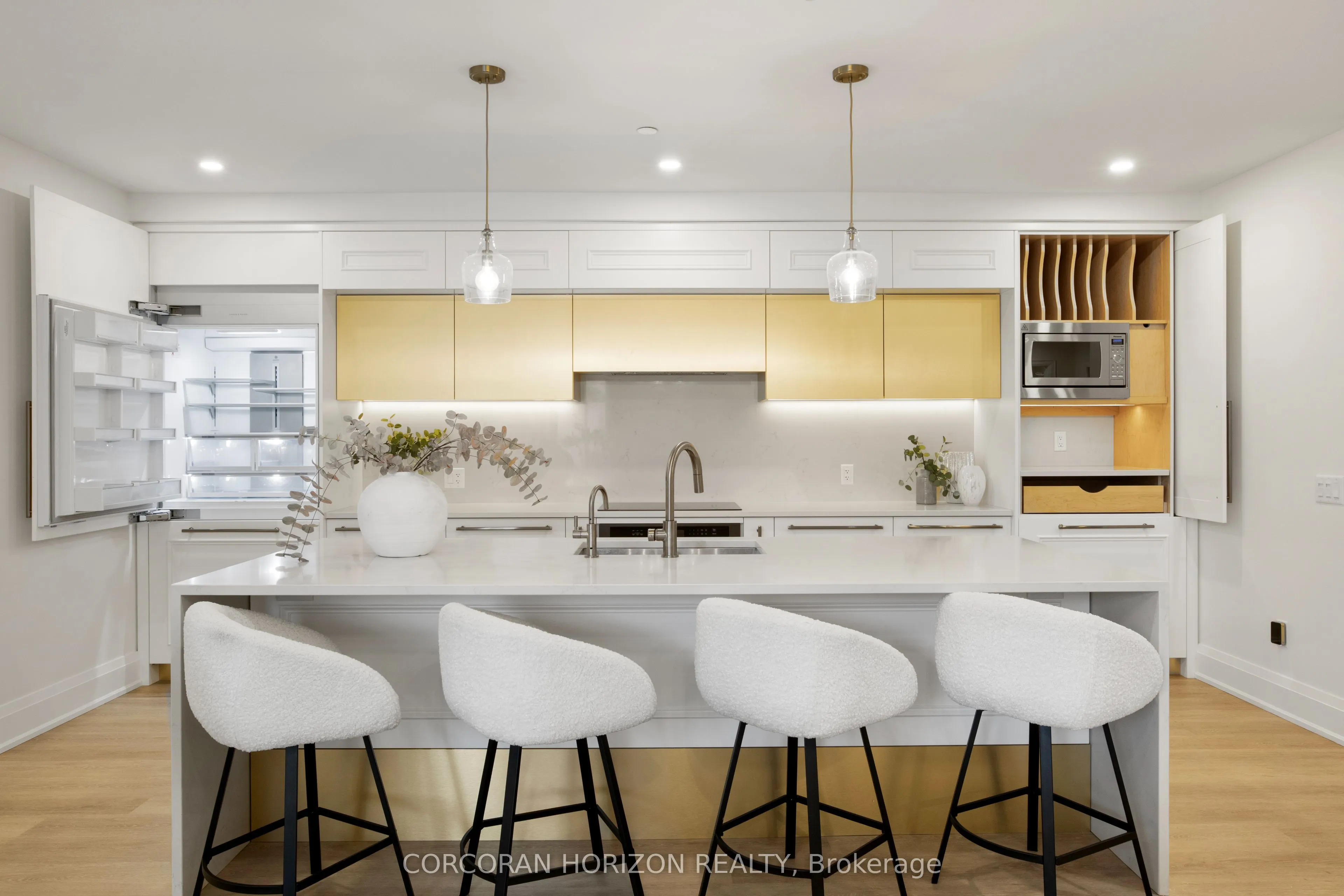 6523 Wellington 7 Road #109