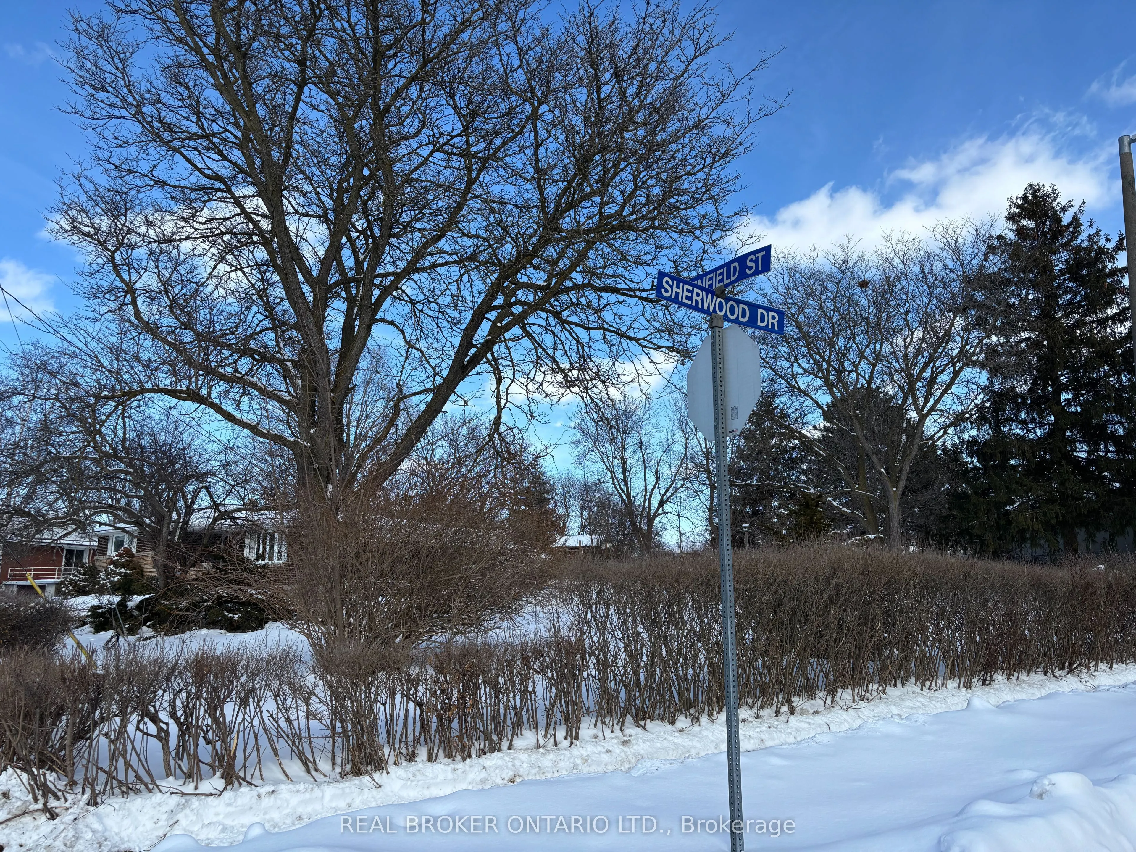 6 Sherwood Drive