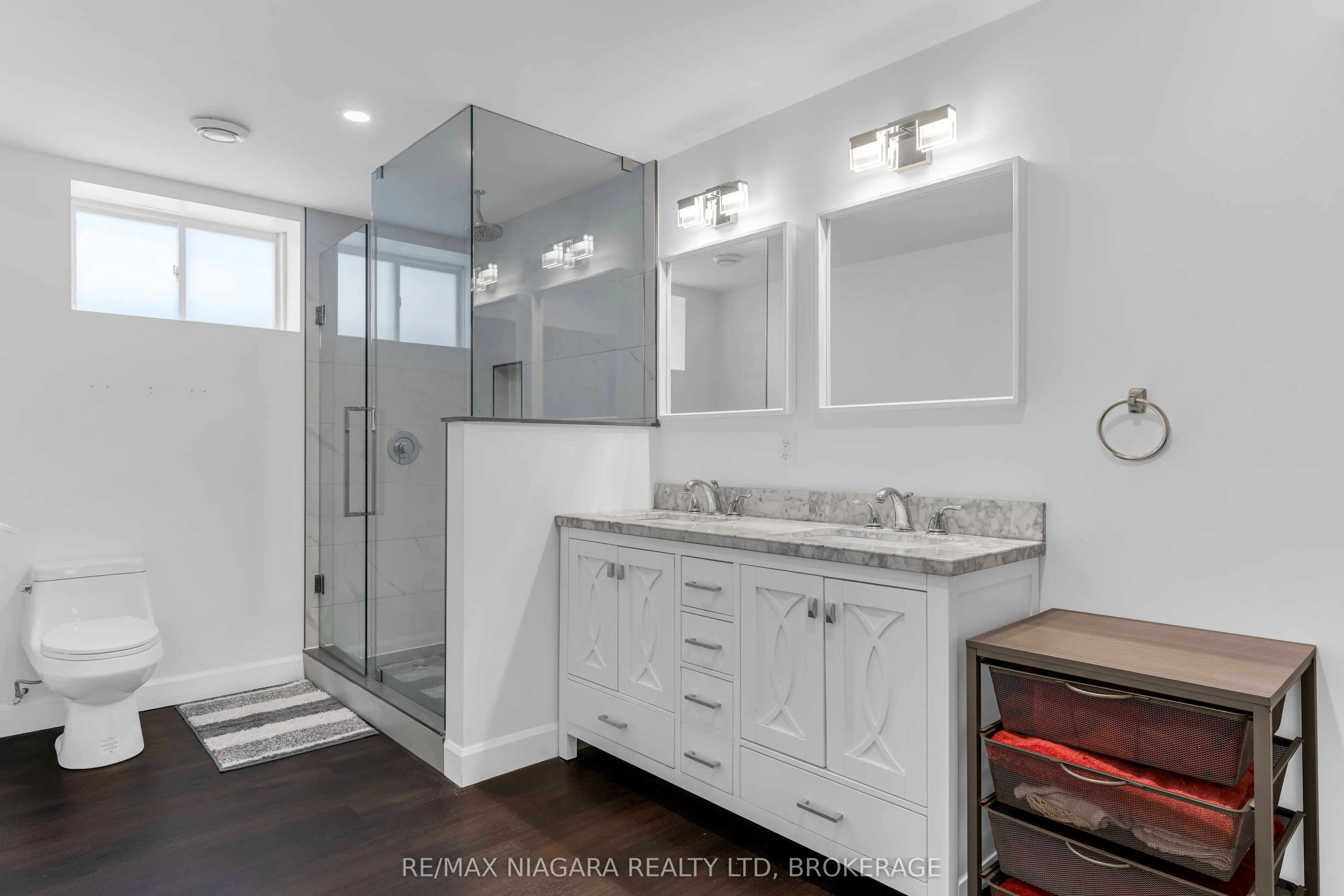 5 Heron Pointe Road
