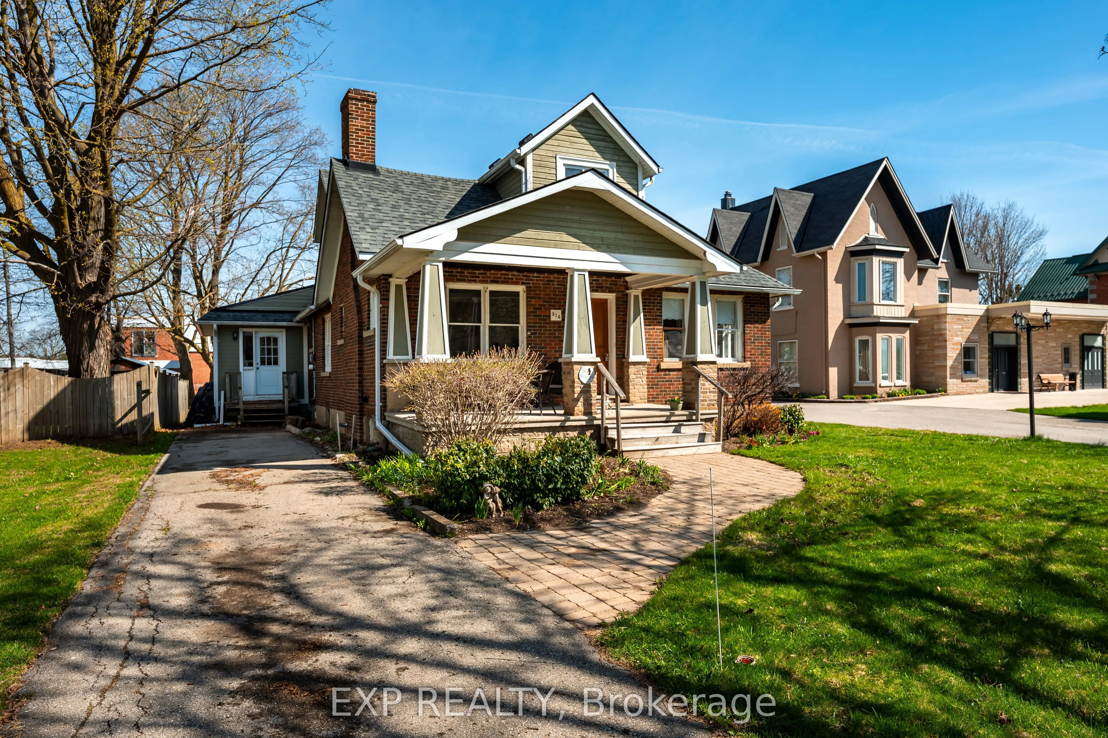 314 Main Street E