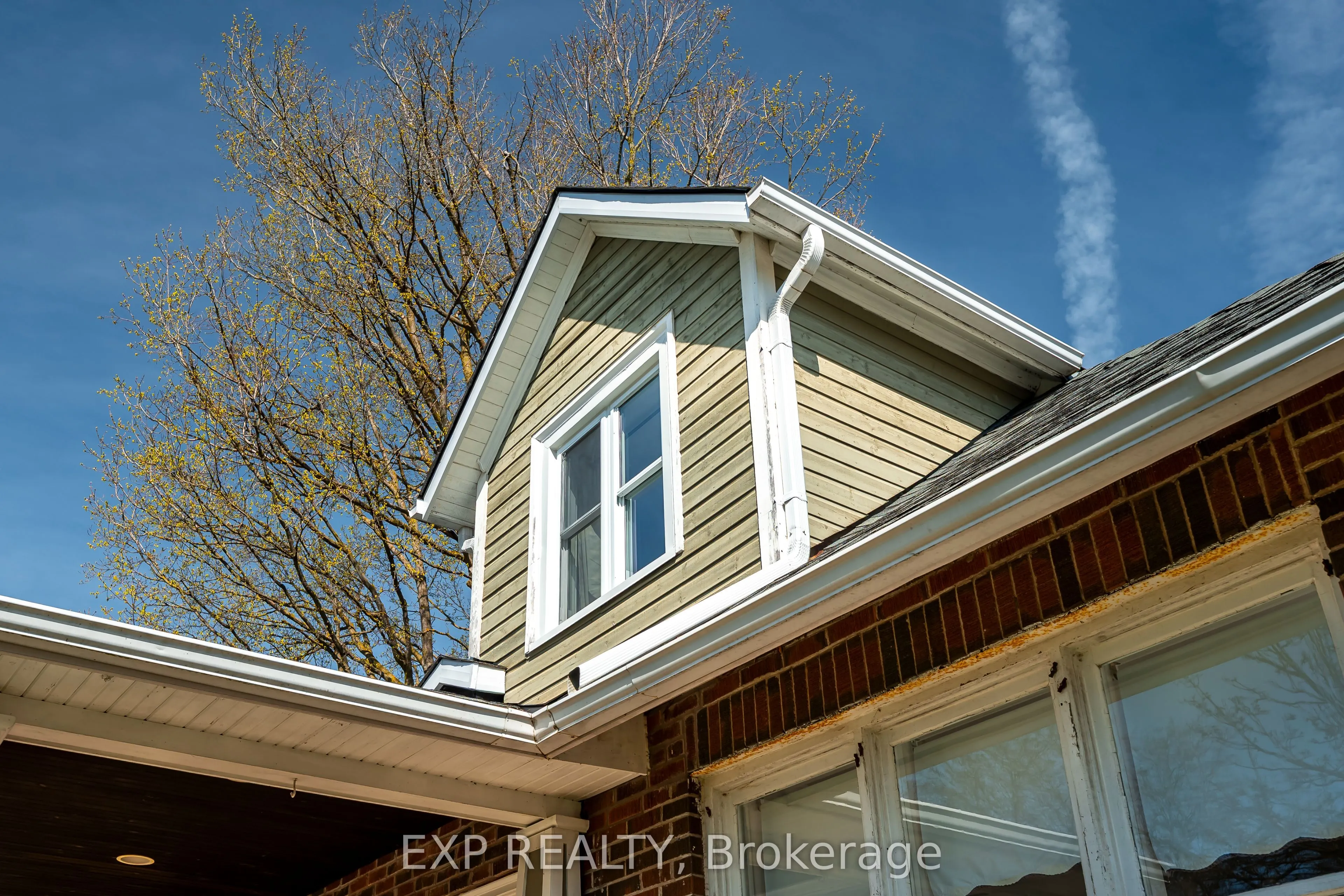 314 Main Street E