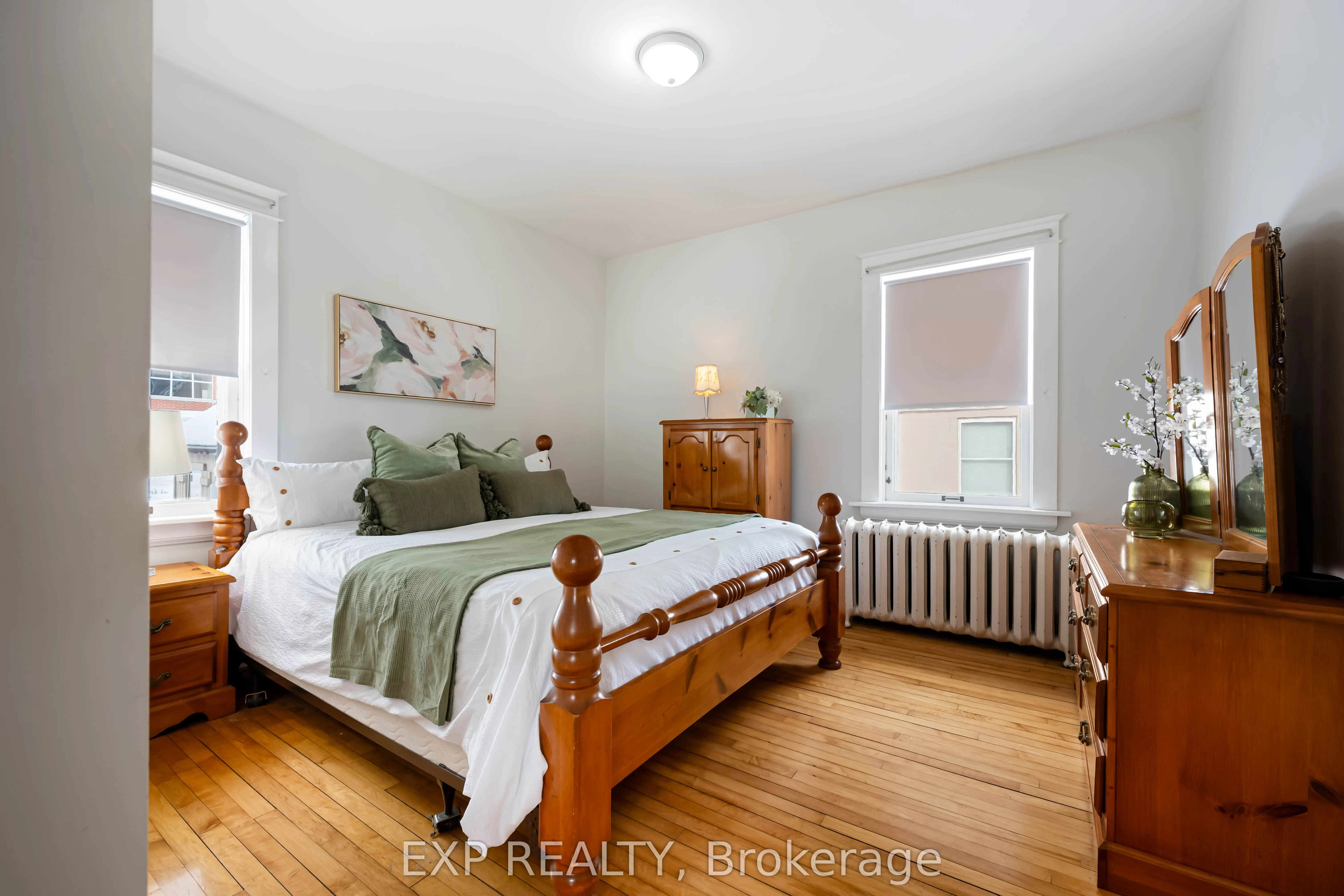 314 Main Street E