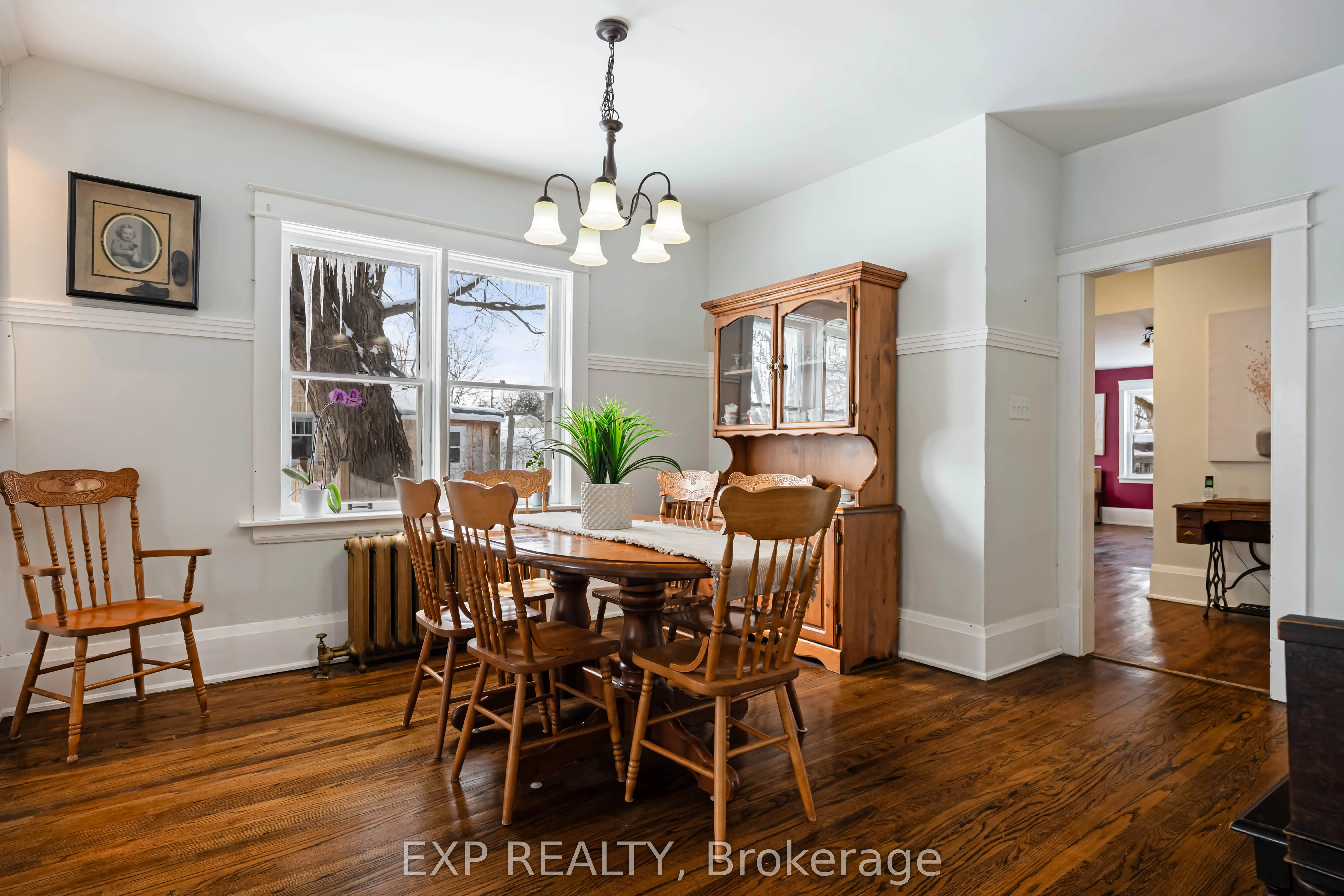 314 Main Street E