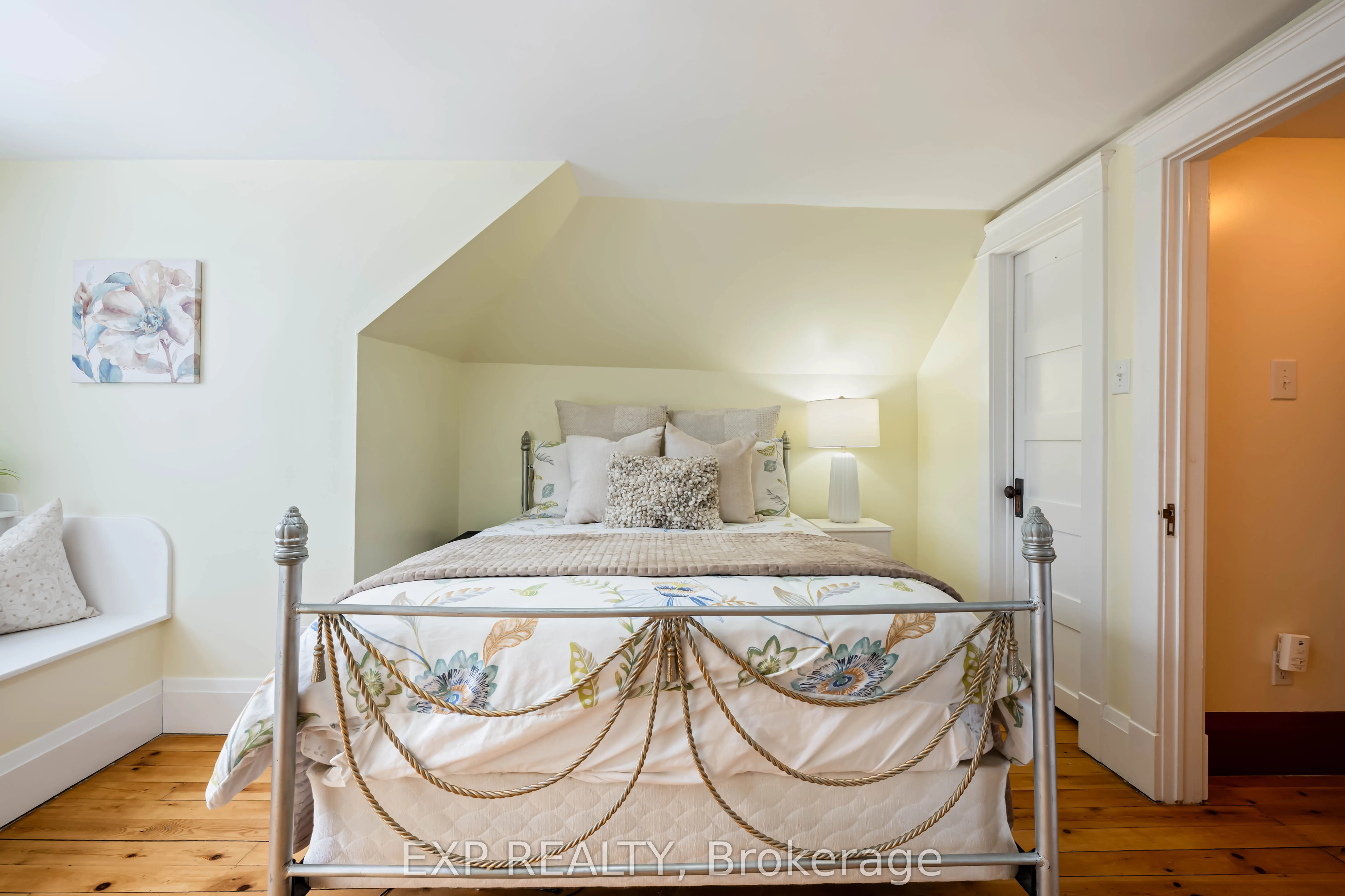 314 Main Street E