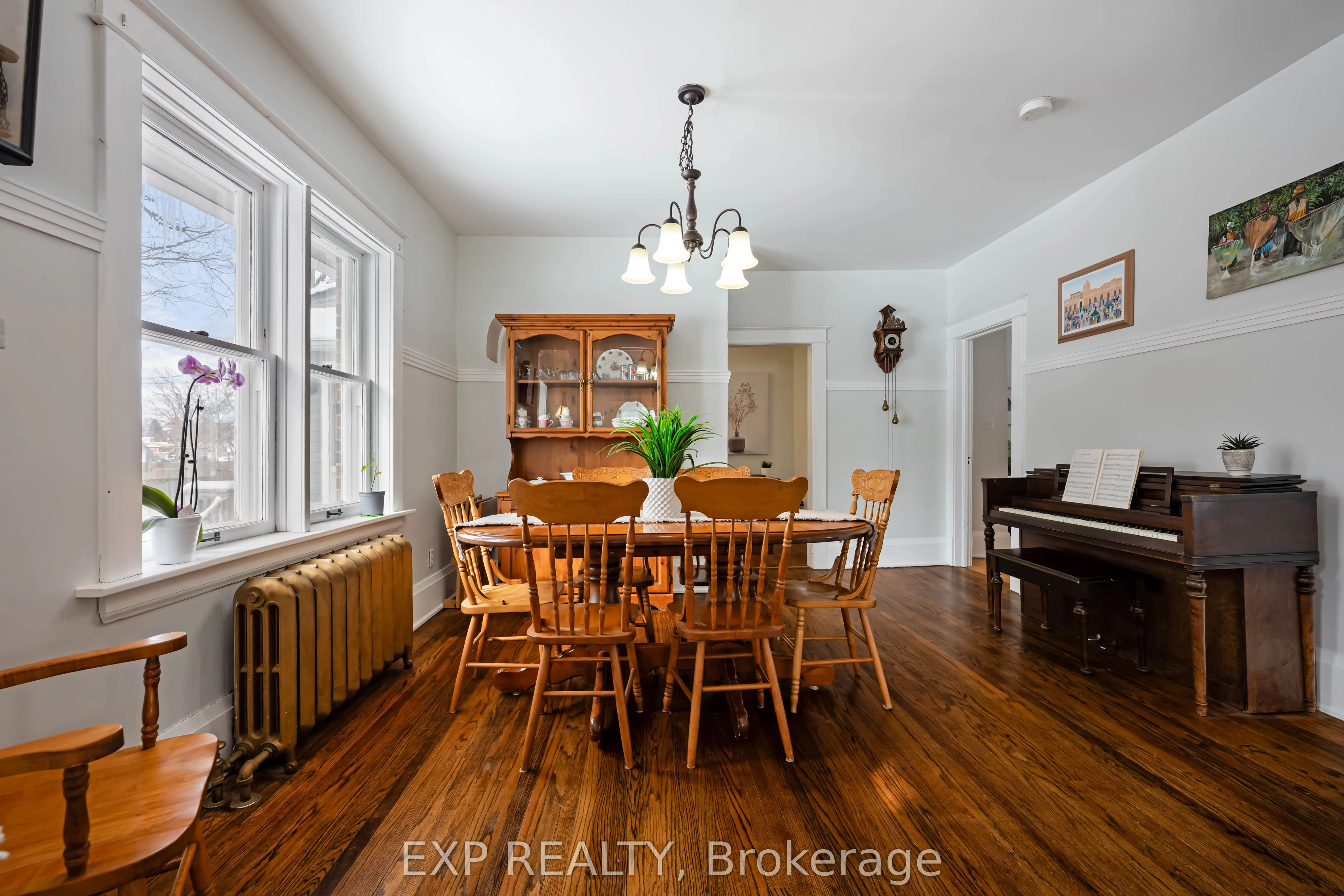 314 Main Street E