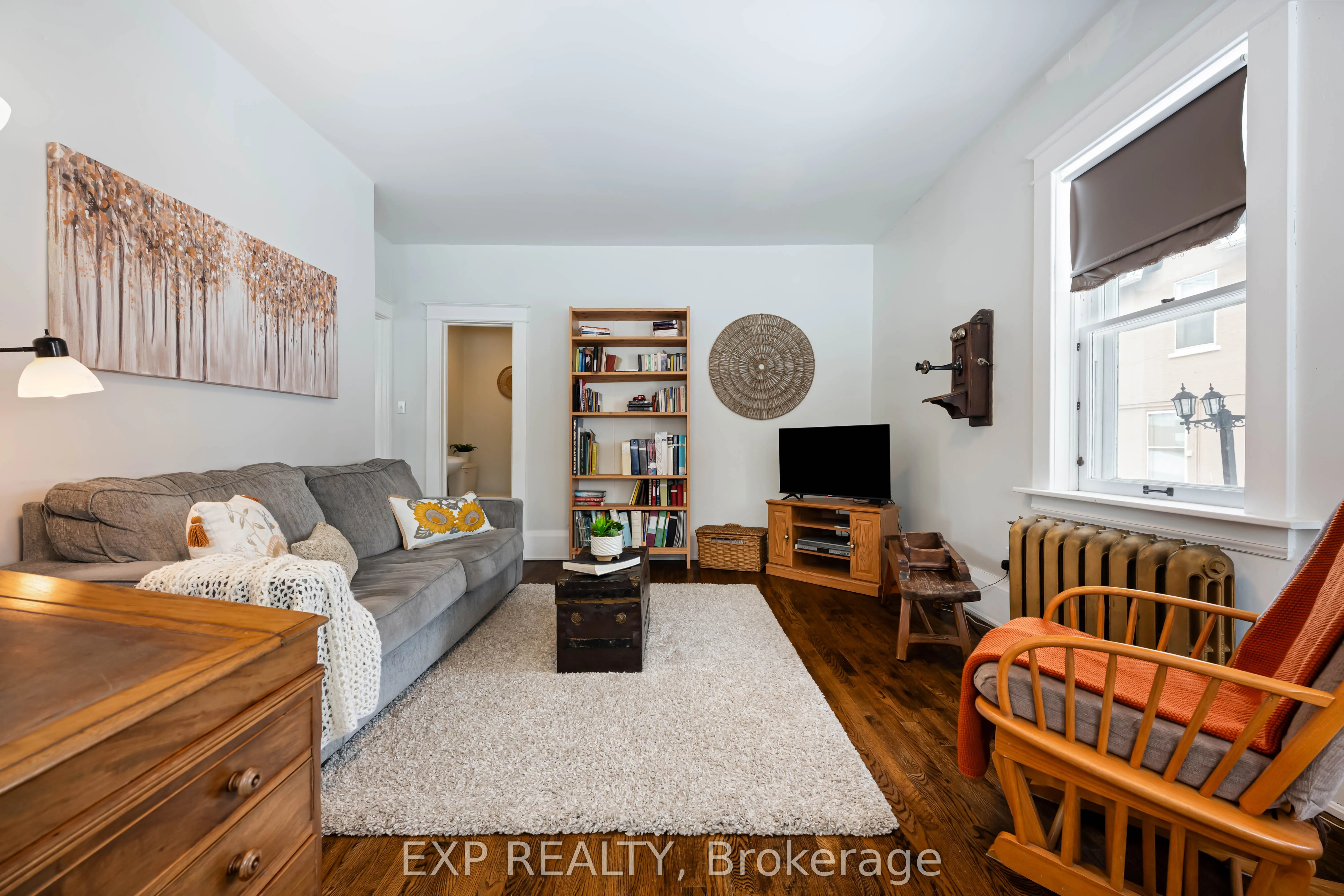 314 Main Street E