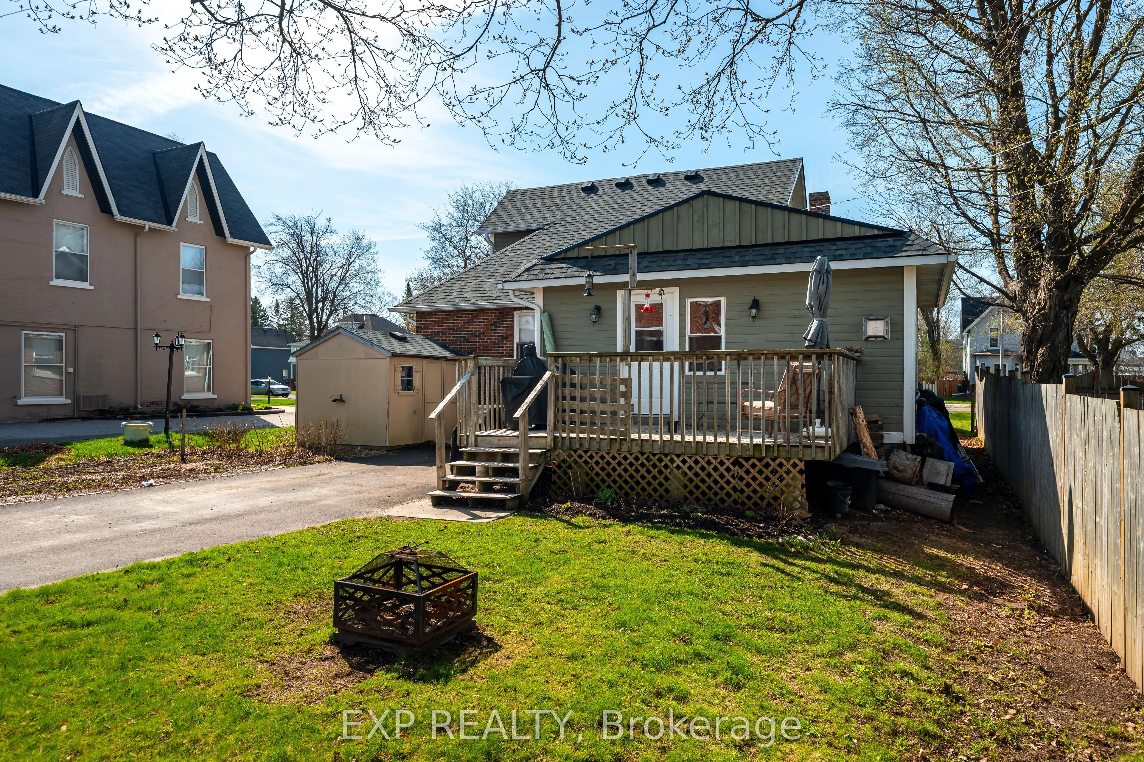 314 Main Street E