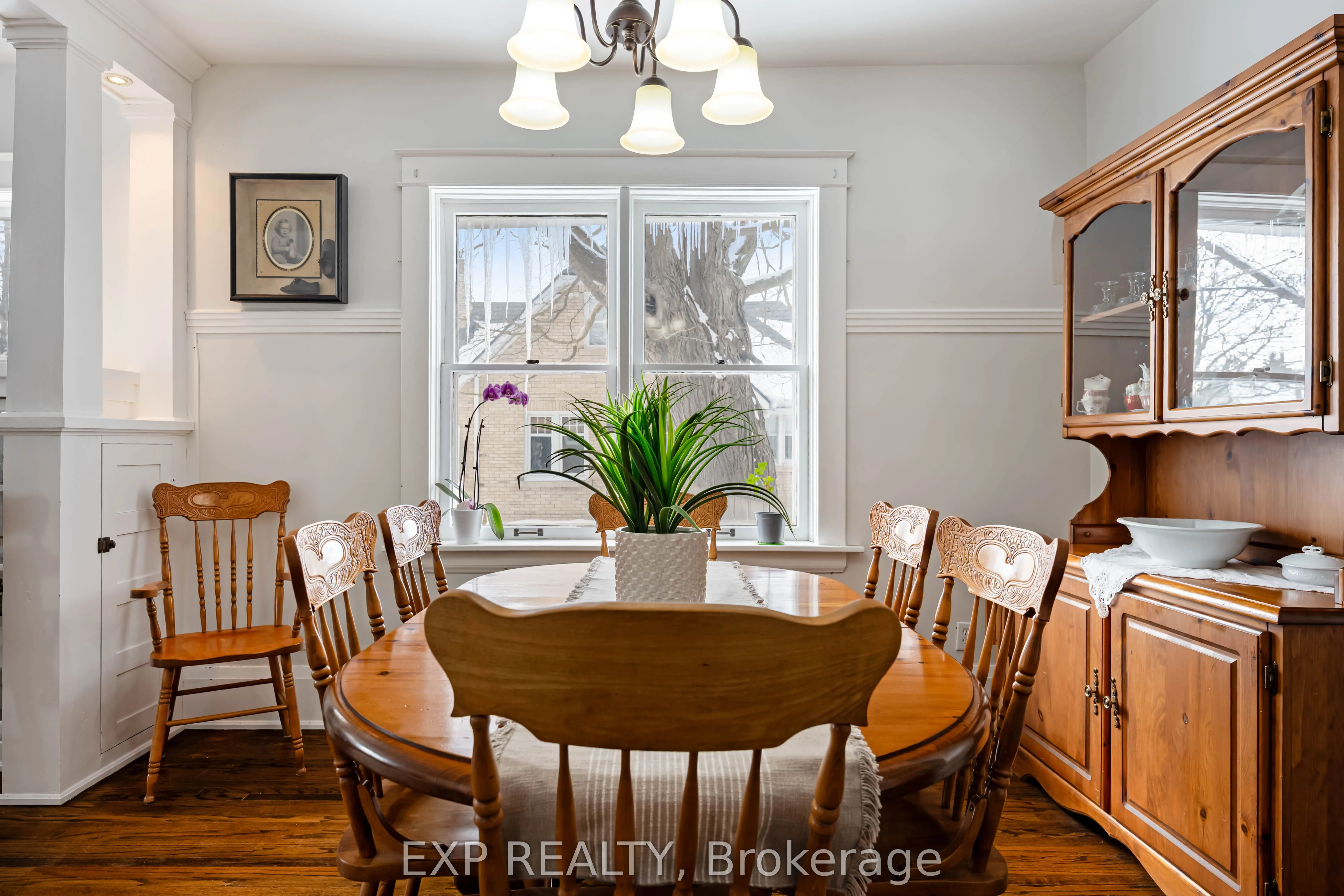 314 Main Street E